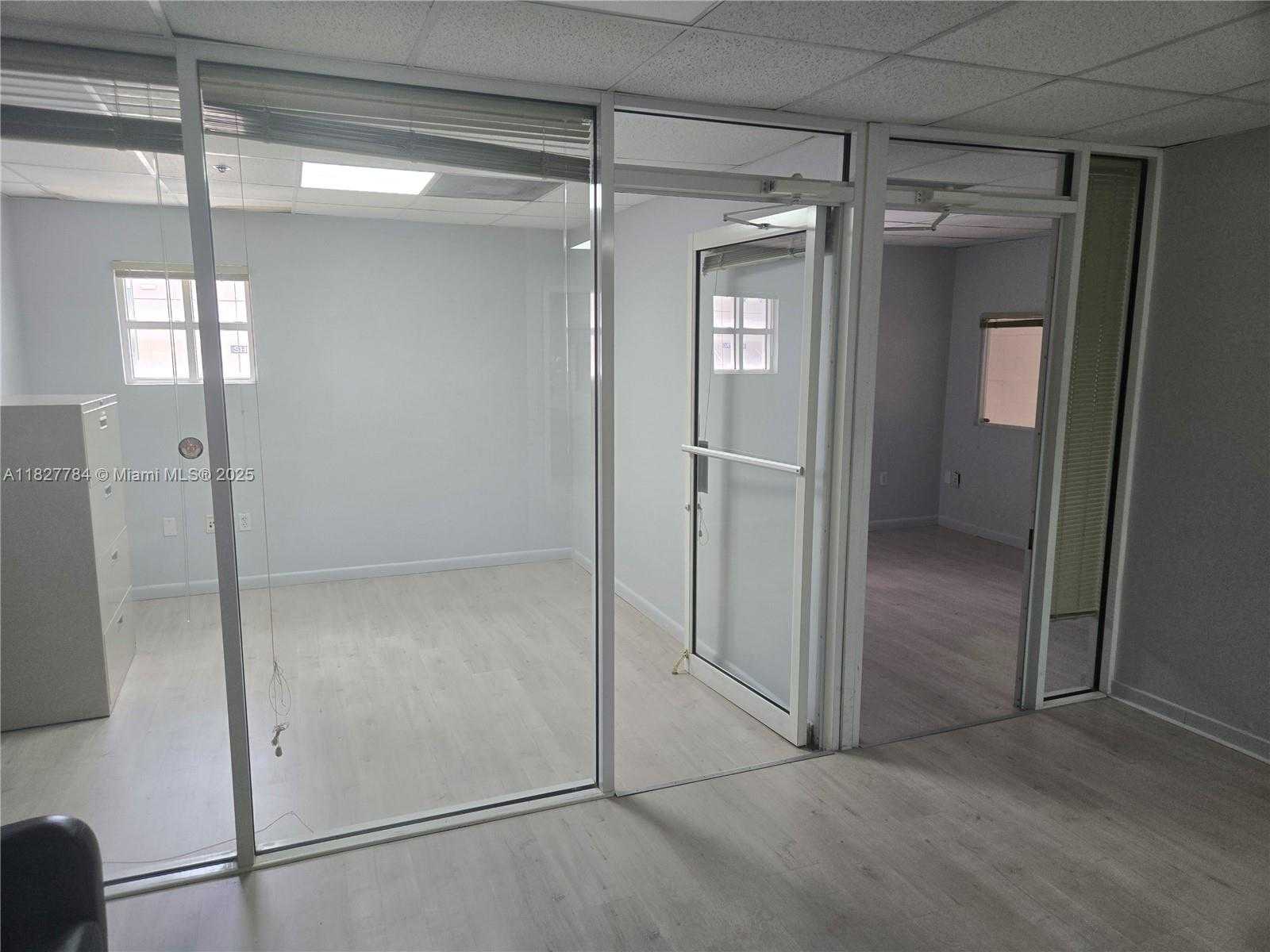 Small Image of 8574 NORTH WEST 61ST ST, Miami Number 6