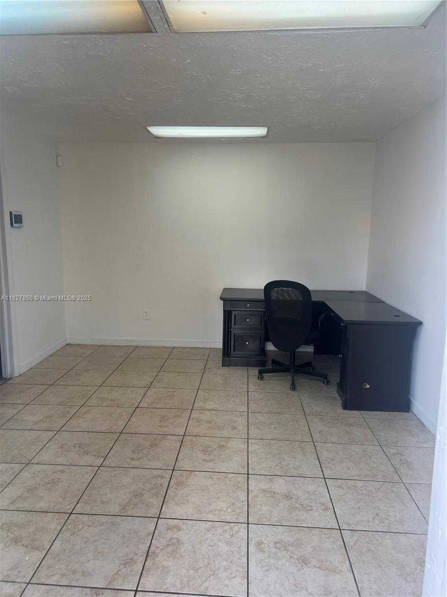 Small Image of 1885 NORTH EAST 149TH ST, North Miami Number 9