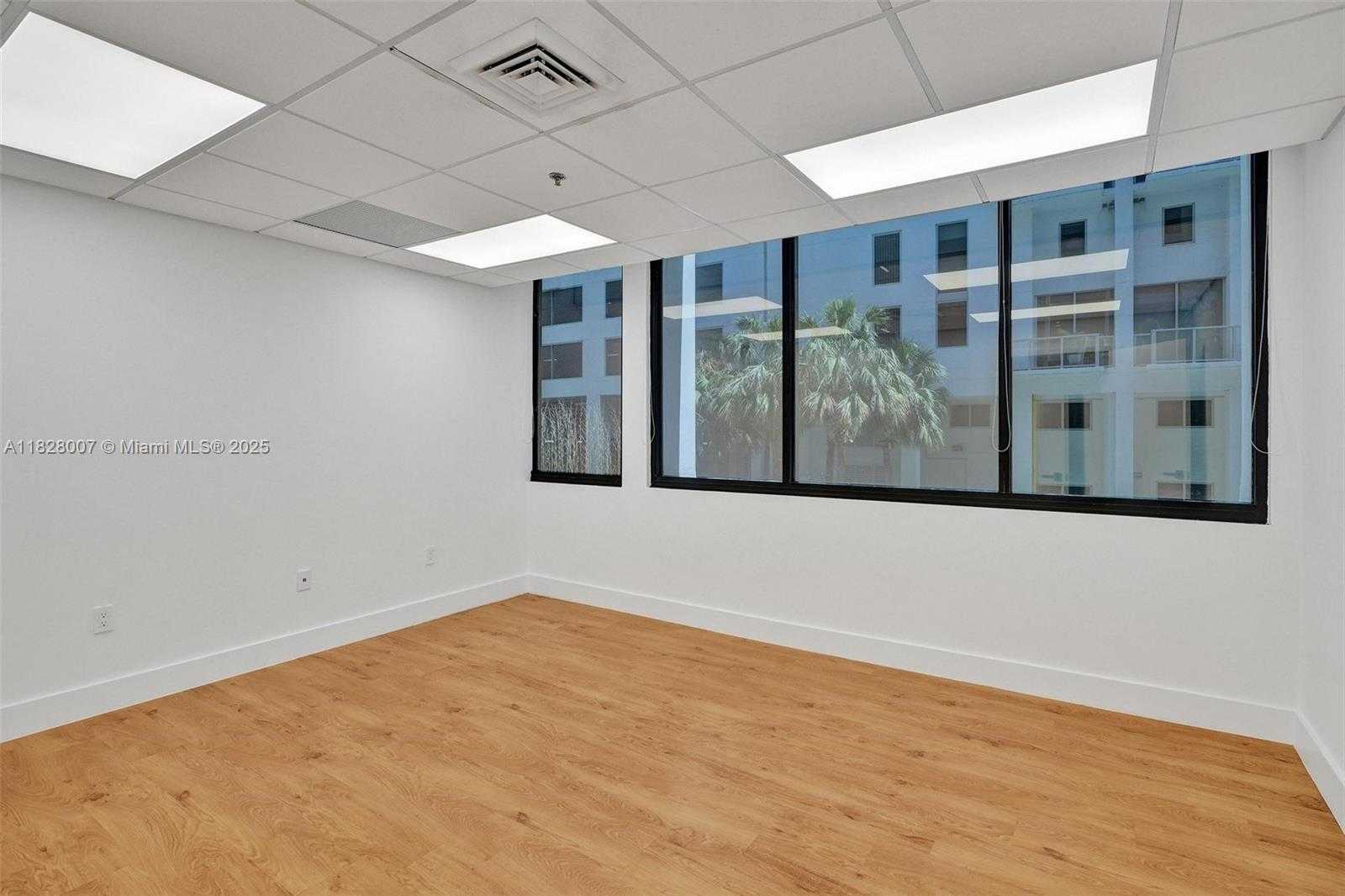 Small Image of 1110 BRICKELL AVE #204A&B, Miami Number 5