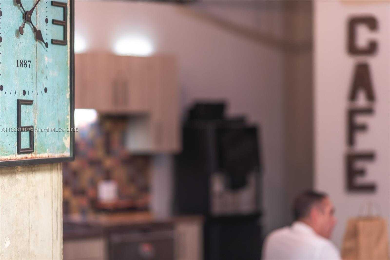 Small Image of 150 SOUTH PINE ISLAND RD, Plantation Number 23