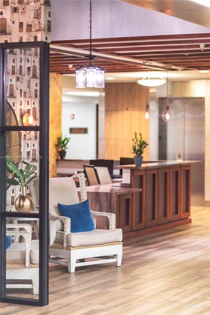 Small Image of 150 SOUTH PINE ISLAND RD, Plantation Number 29