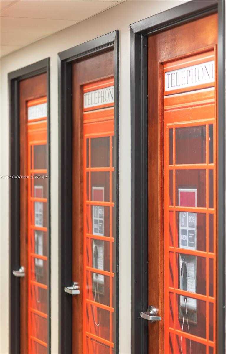 Small Image of 150 SOUTH PINE ISLAND RD, Plantation Number 30