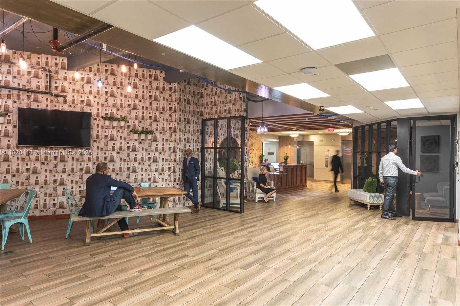 Small Image of 150 SOUTH PINE ISLAND RD, Plantation Number 71