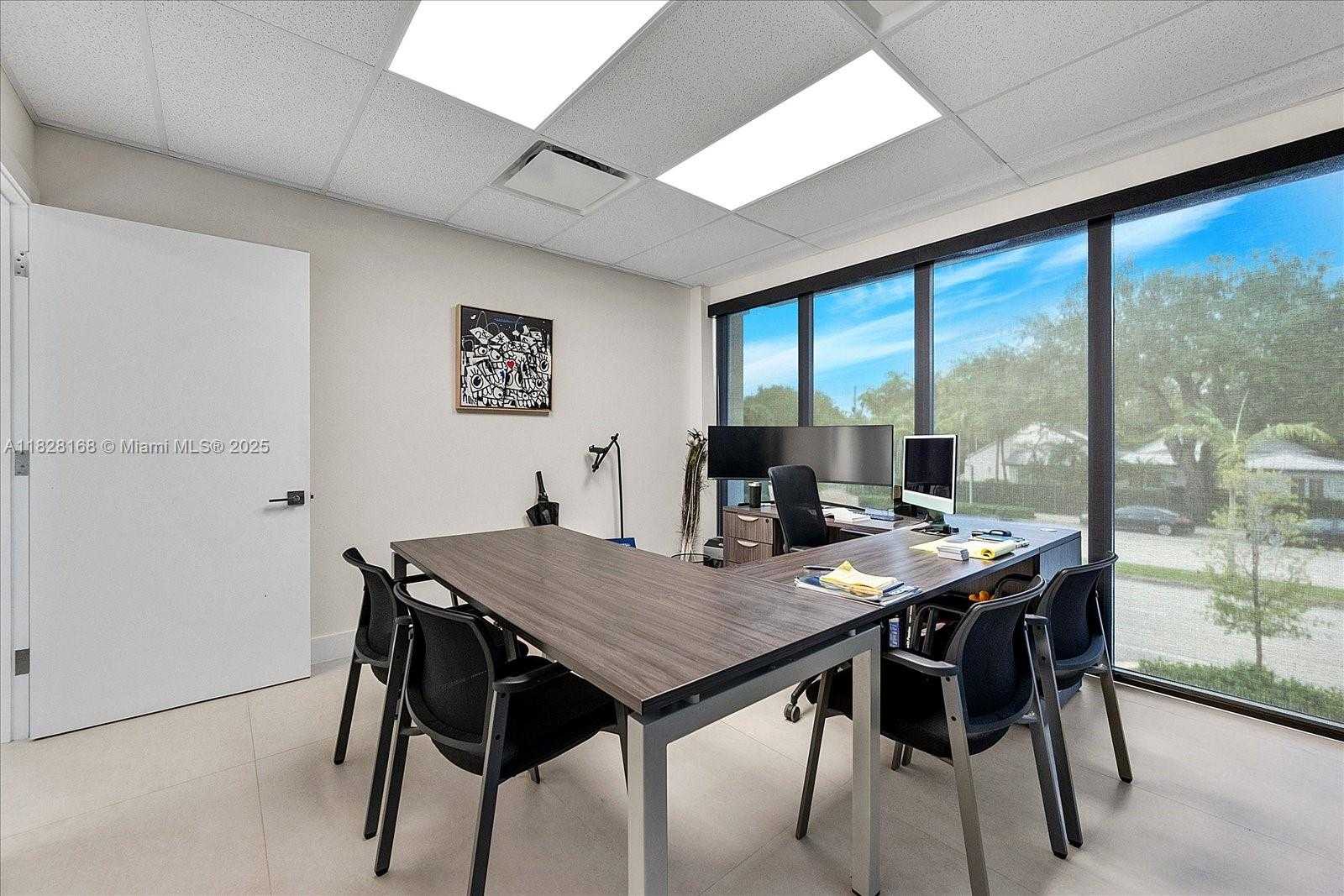 Small Image of 6330 SUNSET DR #STE 200, South Miami Number 10