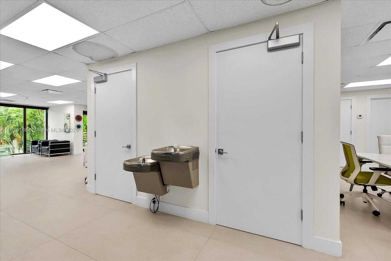 Small Image of 6330 SUNSET DR #STE 200, South Miami Number 12