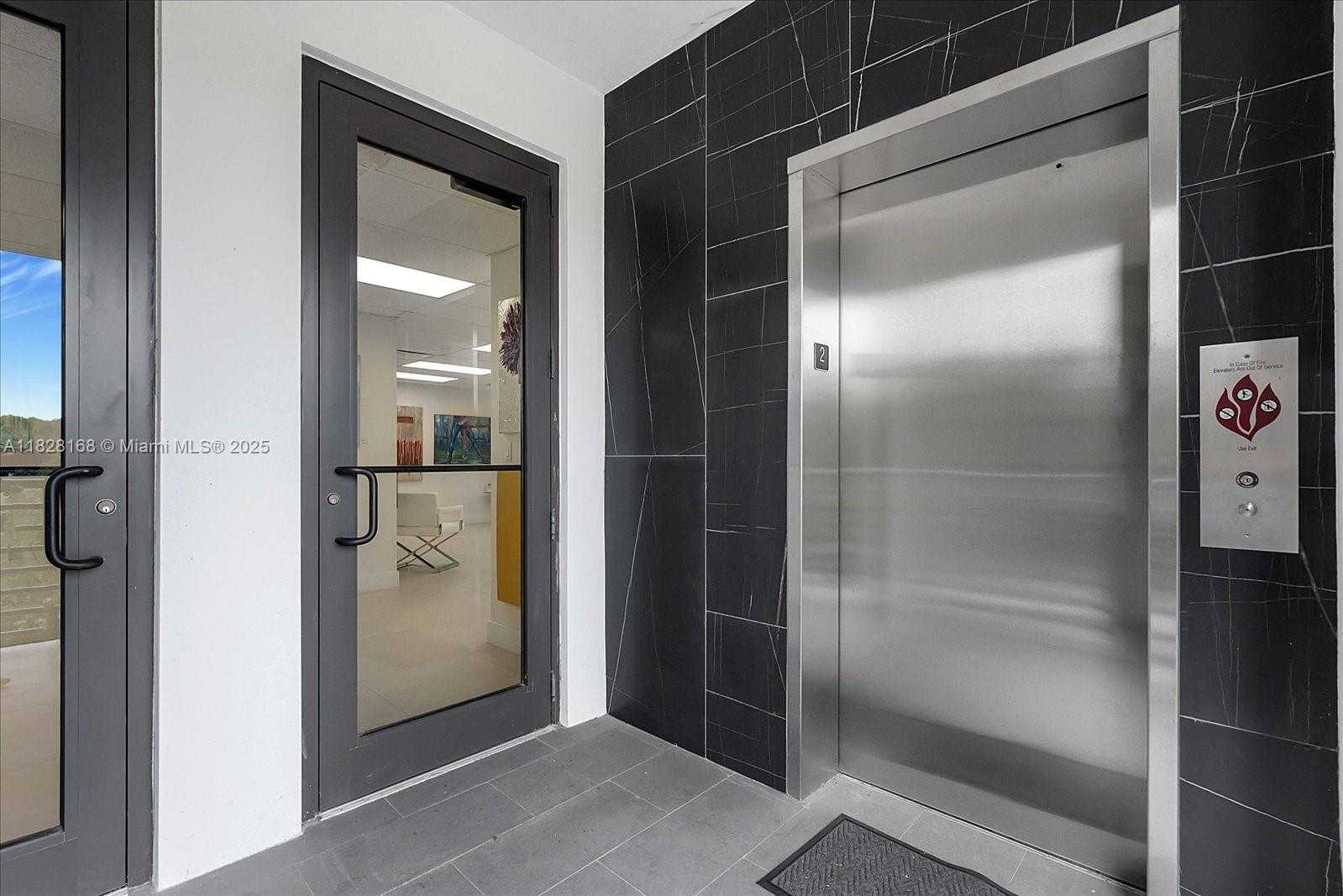 Small Image of 6330 SUNSET DR #STE 200, South Miami Number 16