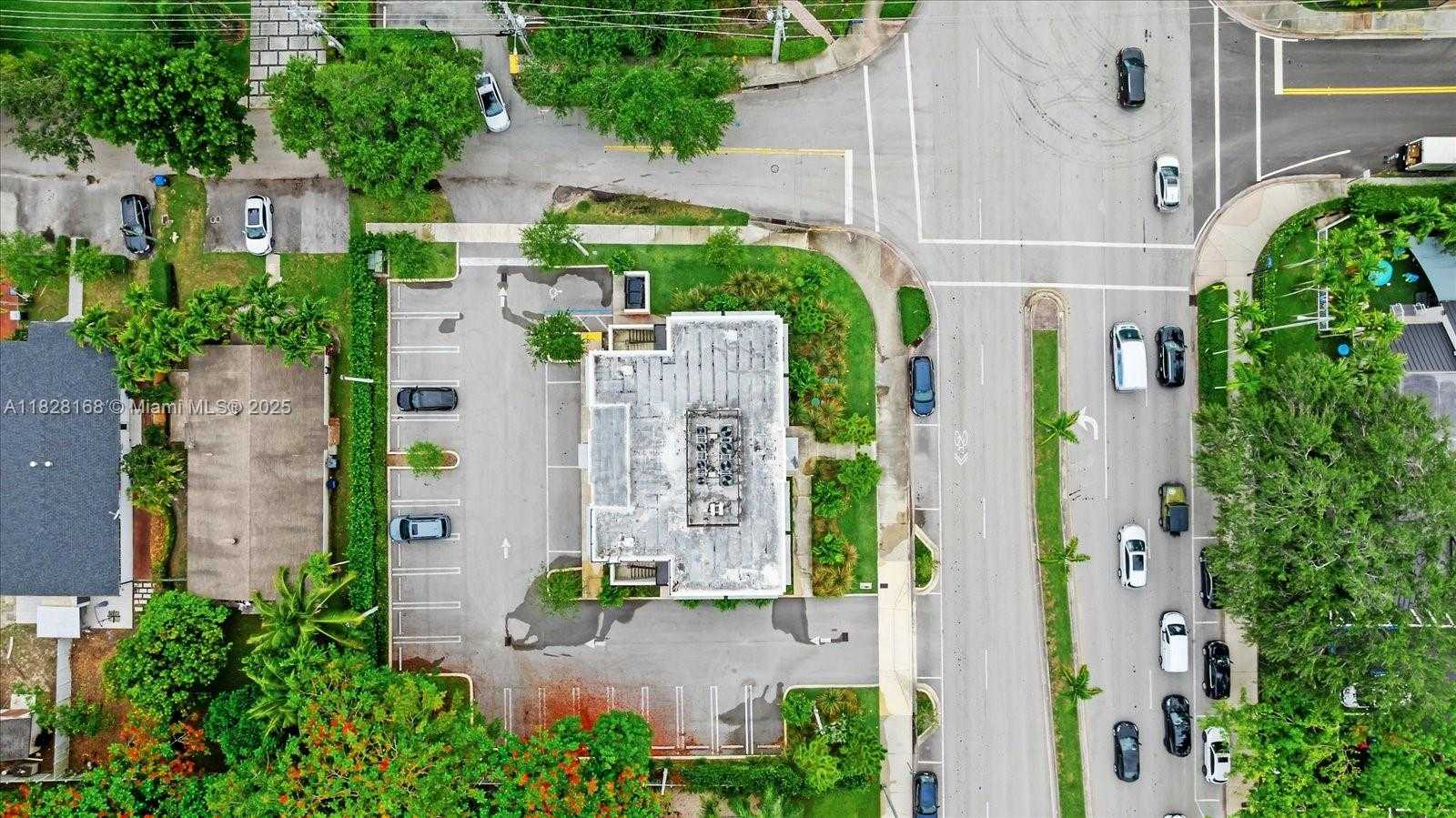 Small Image of 6330 SUNSET DR #STE 200, South Miami Number 22