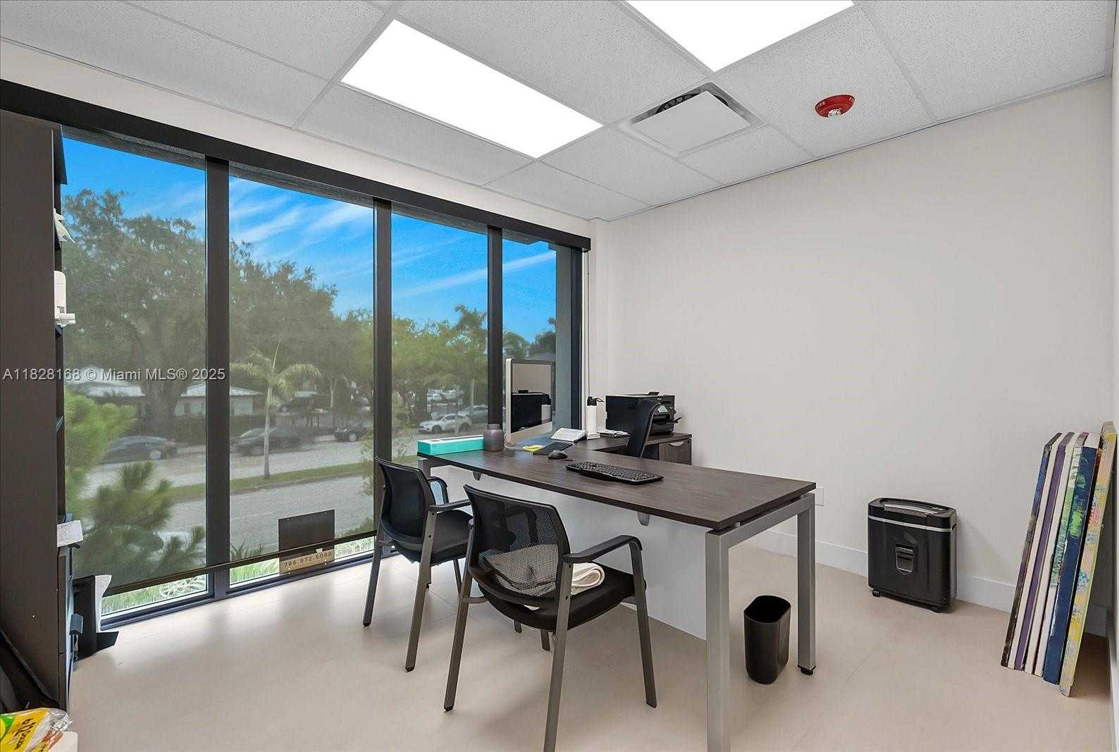 Small Image of 6330 SUNSET DR #STE 200, South Miami Number 25