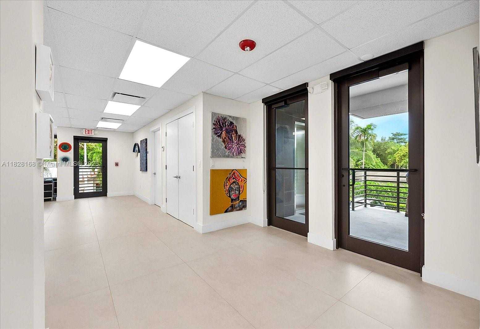 Small Image of 6330 SUNSET DR #STE 200, South Miami Number 26