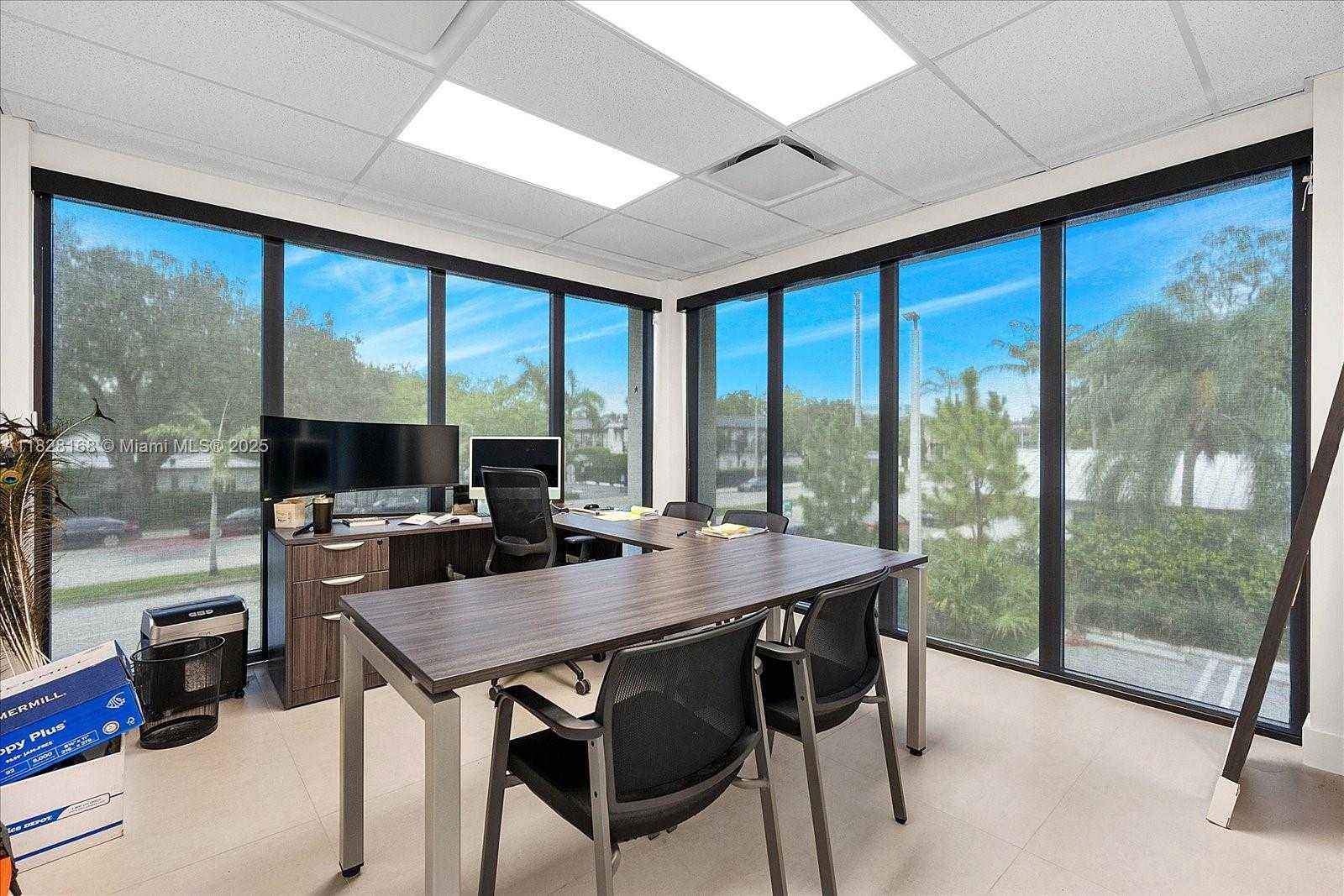 Small Image of 6330 SUNSET DR #STE 200, South Miami Number 3