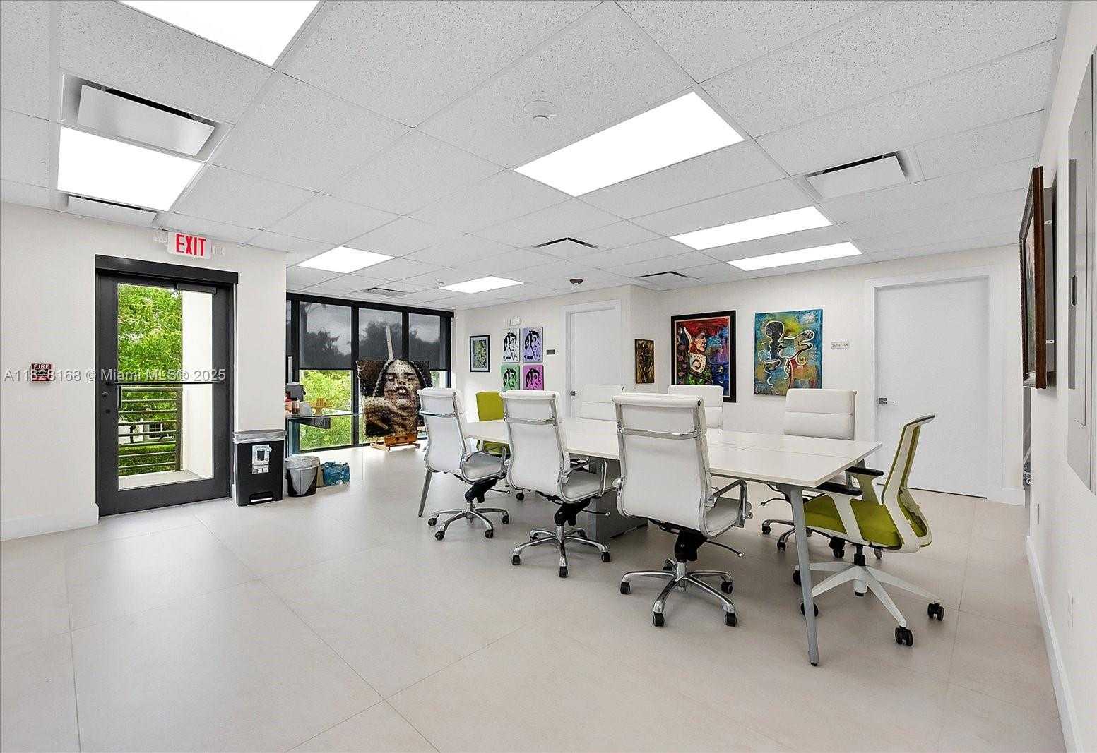 Small Image of 6330 SUNSET DR #STE 200, South Miami Number 30