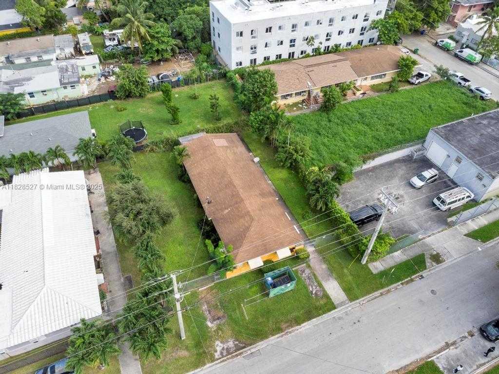 Small Image of 47 NORTH EAST 80TH TER, Miami Number 10
