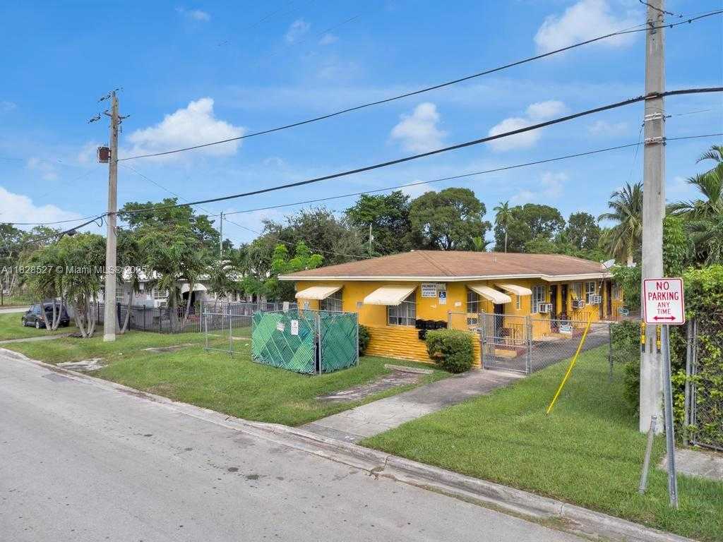 Small Image of 47 NORTH EAST 80TH TER, Miami Number 5