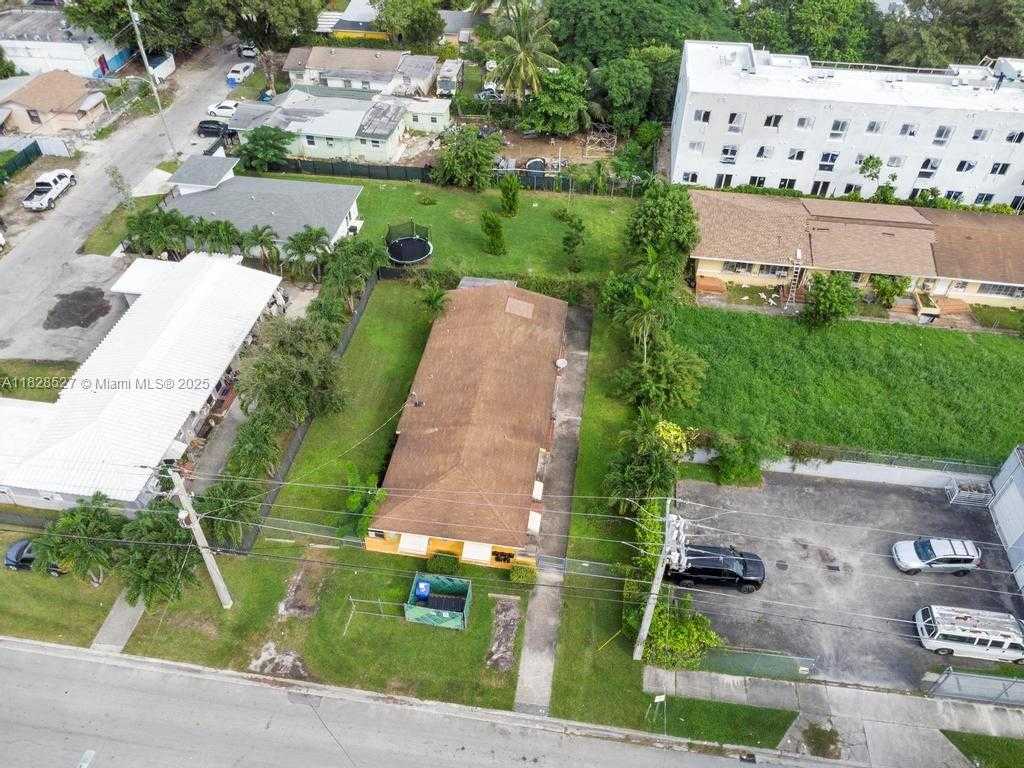 Small Image of 47 NORTH EAST 80TH TER, Miami Number 9