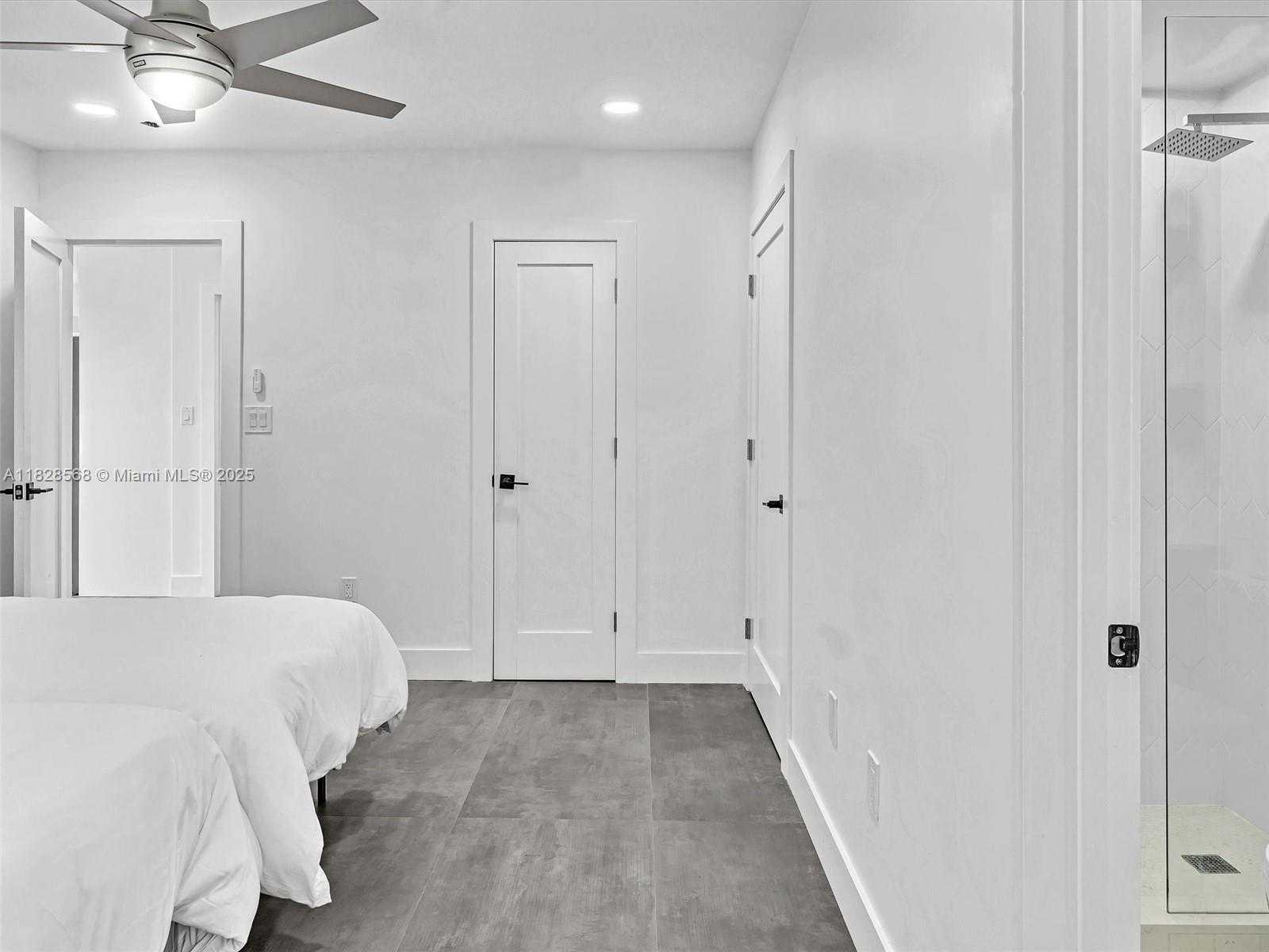 Small Image of 11900 NORTH BAYSHORE DR #1-8, North Miami Number 27