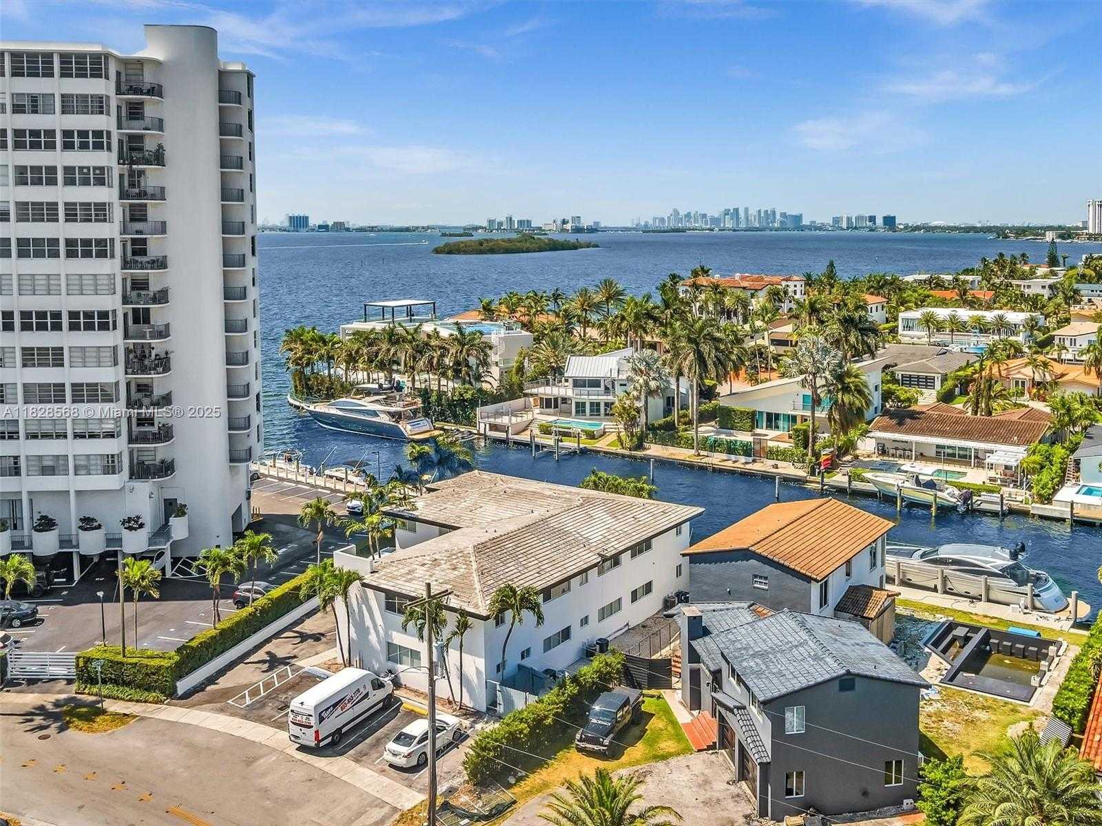 Small Image of 11900 NORTH BAYSHORE DR #1-8, North Miami Number 4