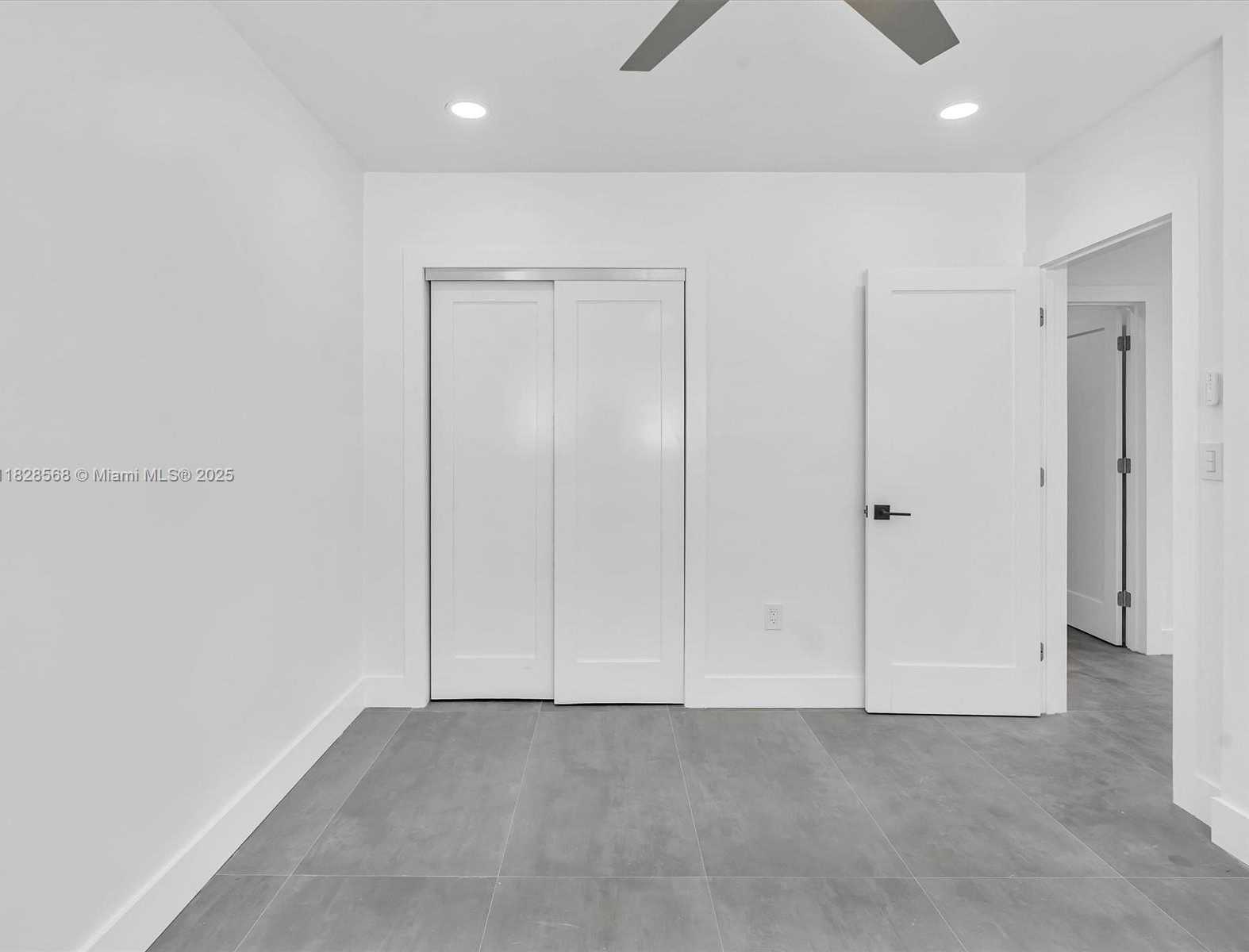 Small Image of 11900 NORTH BAYSHORE DR #1-8, North Miami Number 47