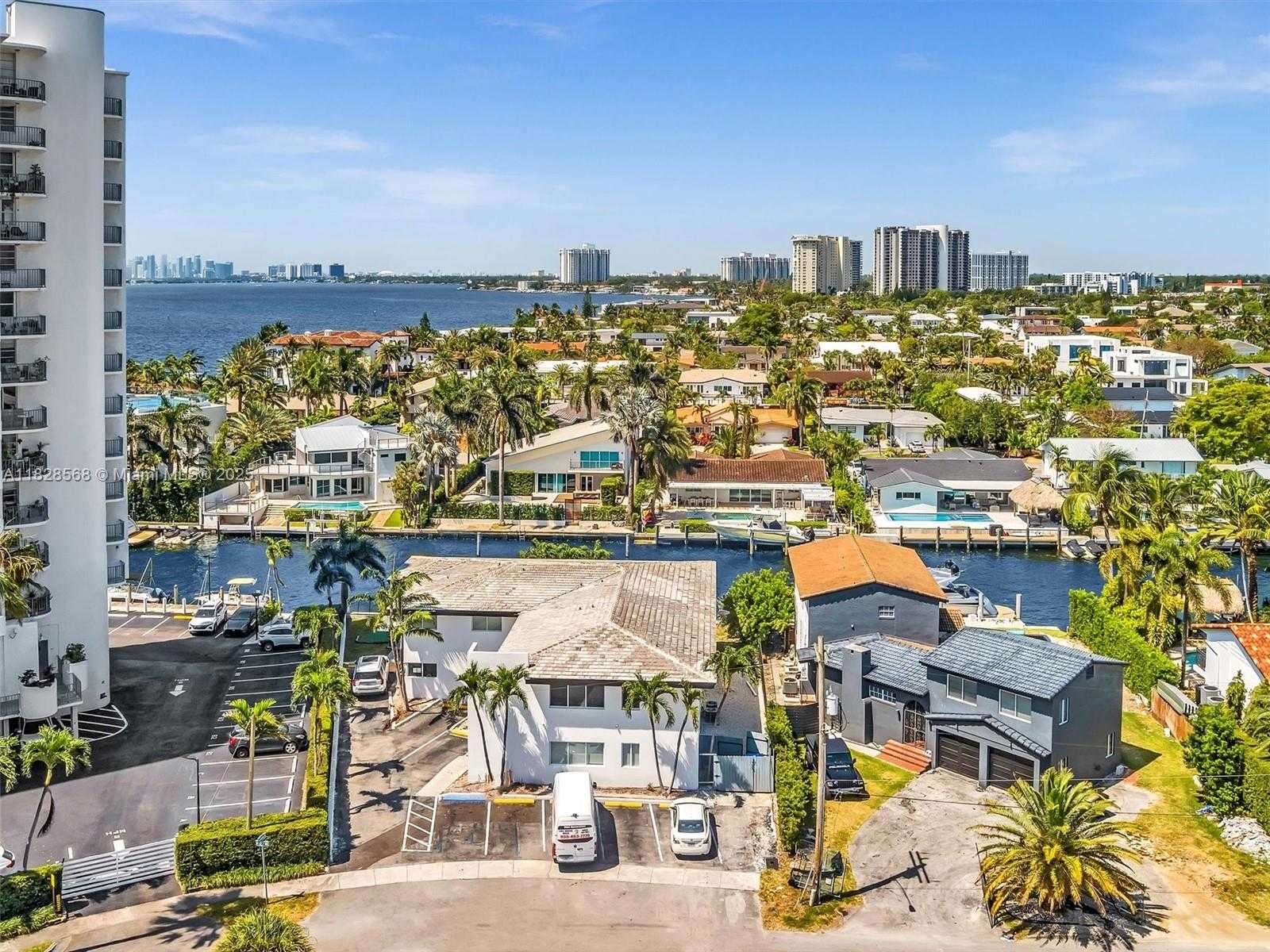 Small Image of 11900 NORTH BAYSHORE DR #1-8, North Miami Number 53