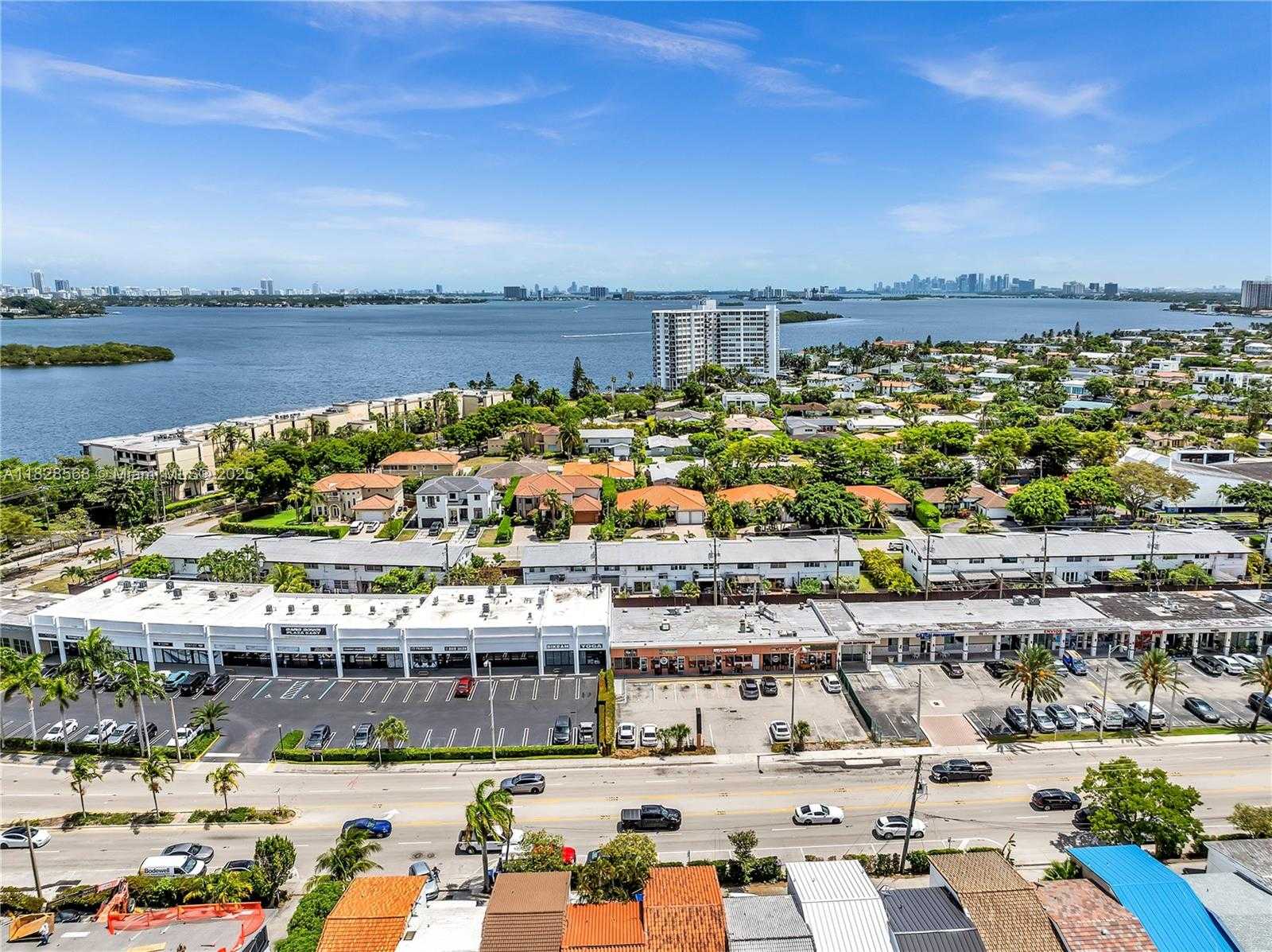 Small Image of 11900 NORTH BAYSHORE DR #1-8, North Miami Number 58