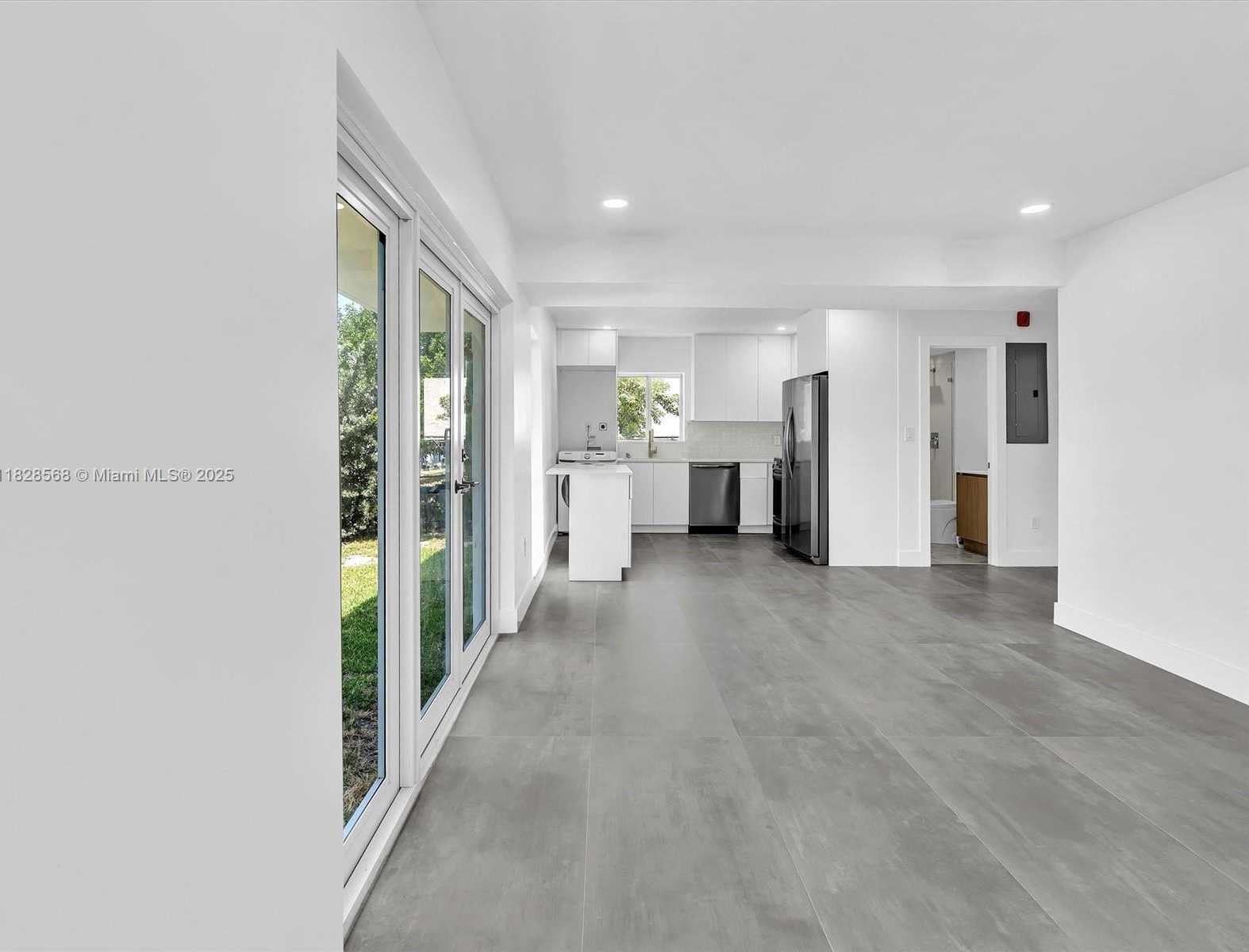 Small Image of 11900 NORTH BAYSHORE DR #1-8, North Miami Number 7