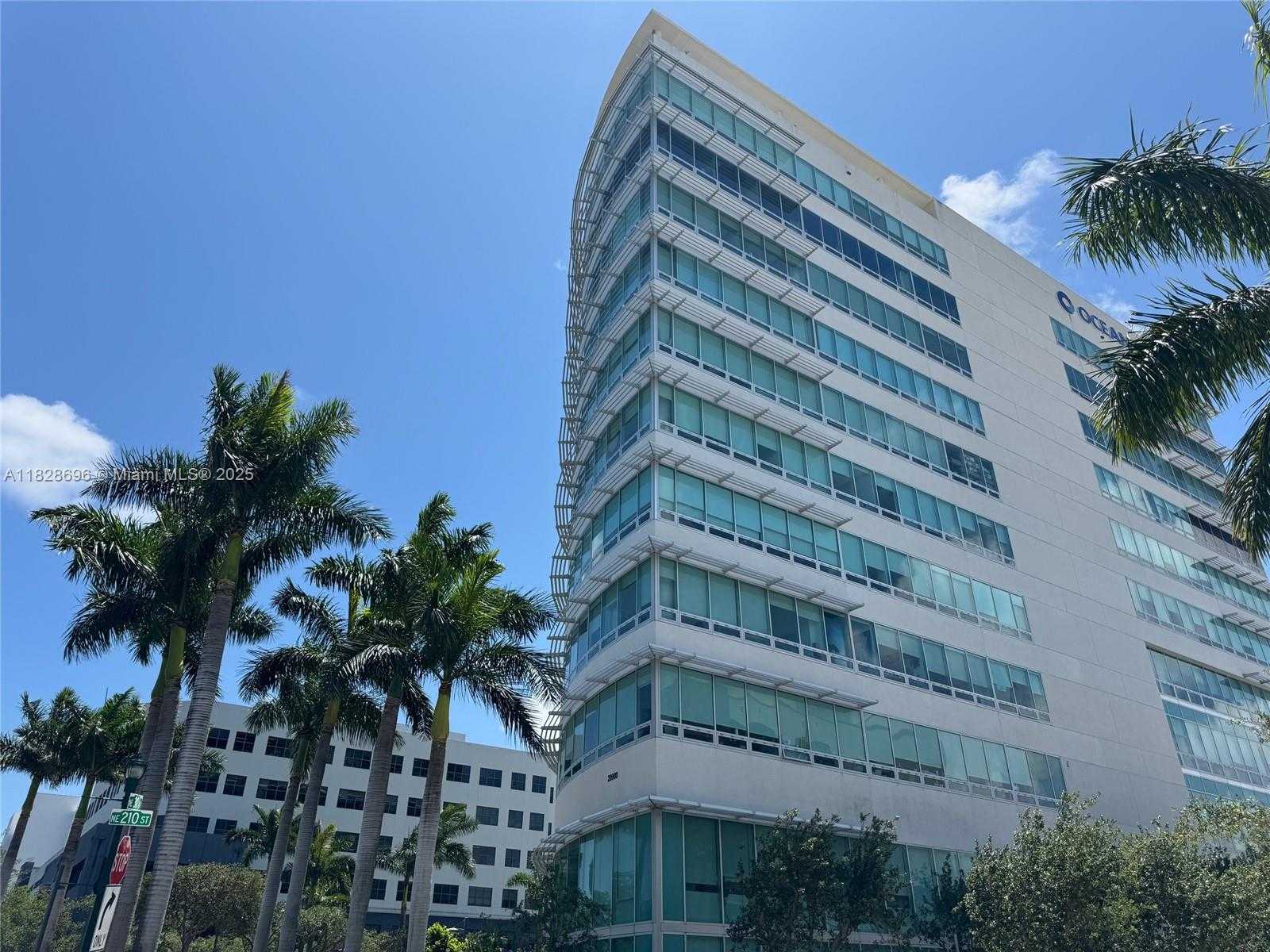 Small Image of 20900 NORTH EAST 30TH AVE #503, Aventura Number 21