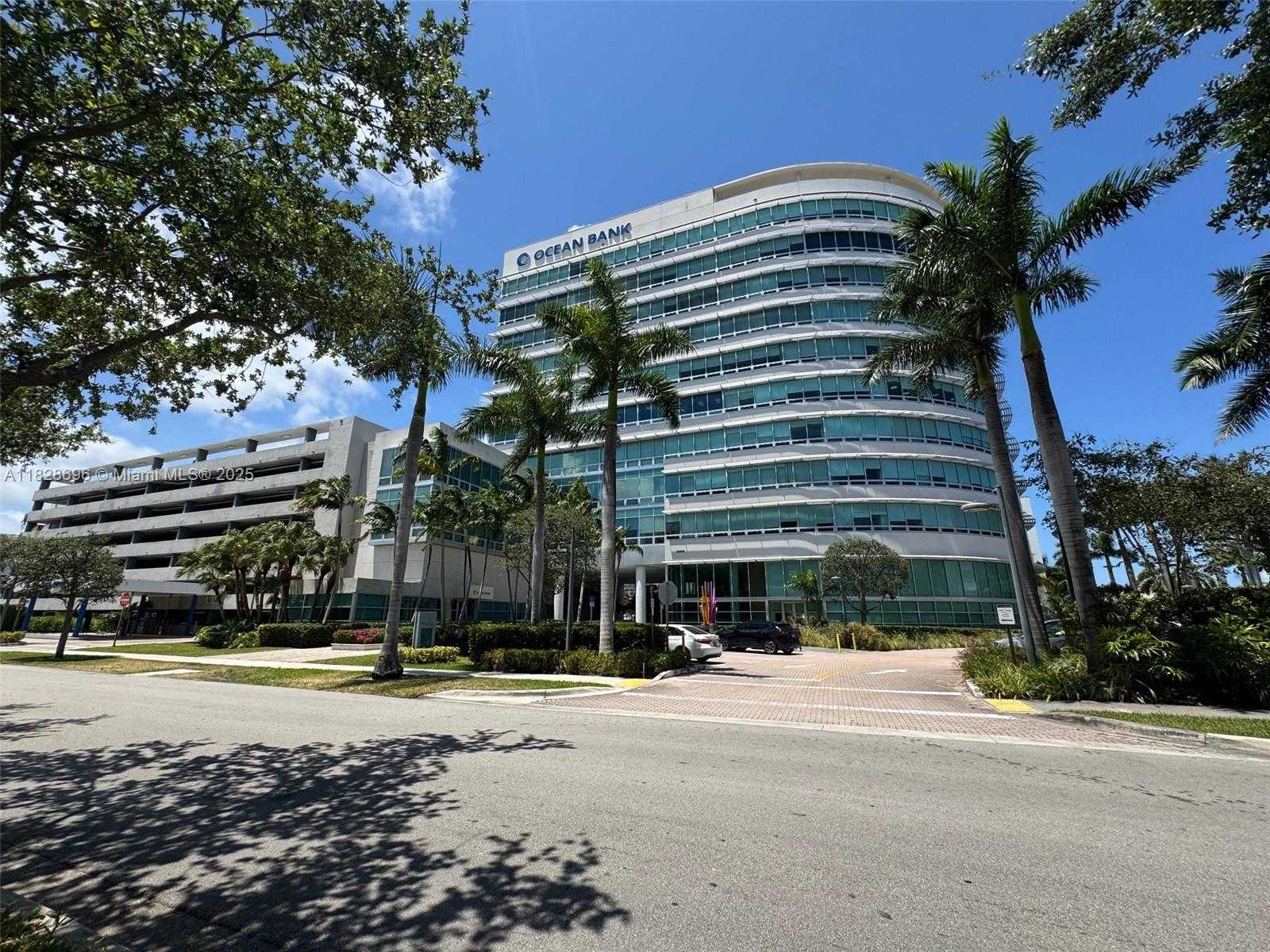 Small Image of 20900 NORTH EAST 30TH AVE #503, Aventura Number 22