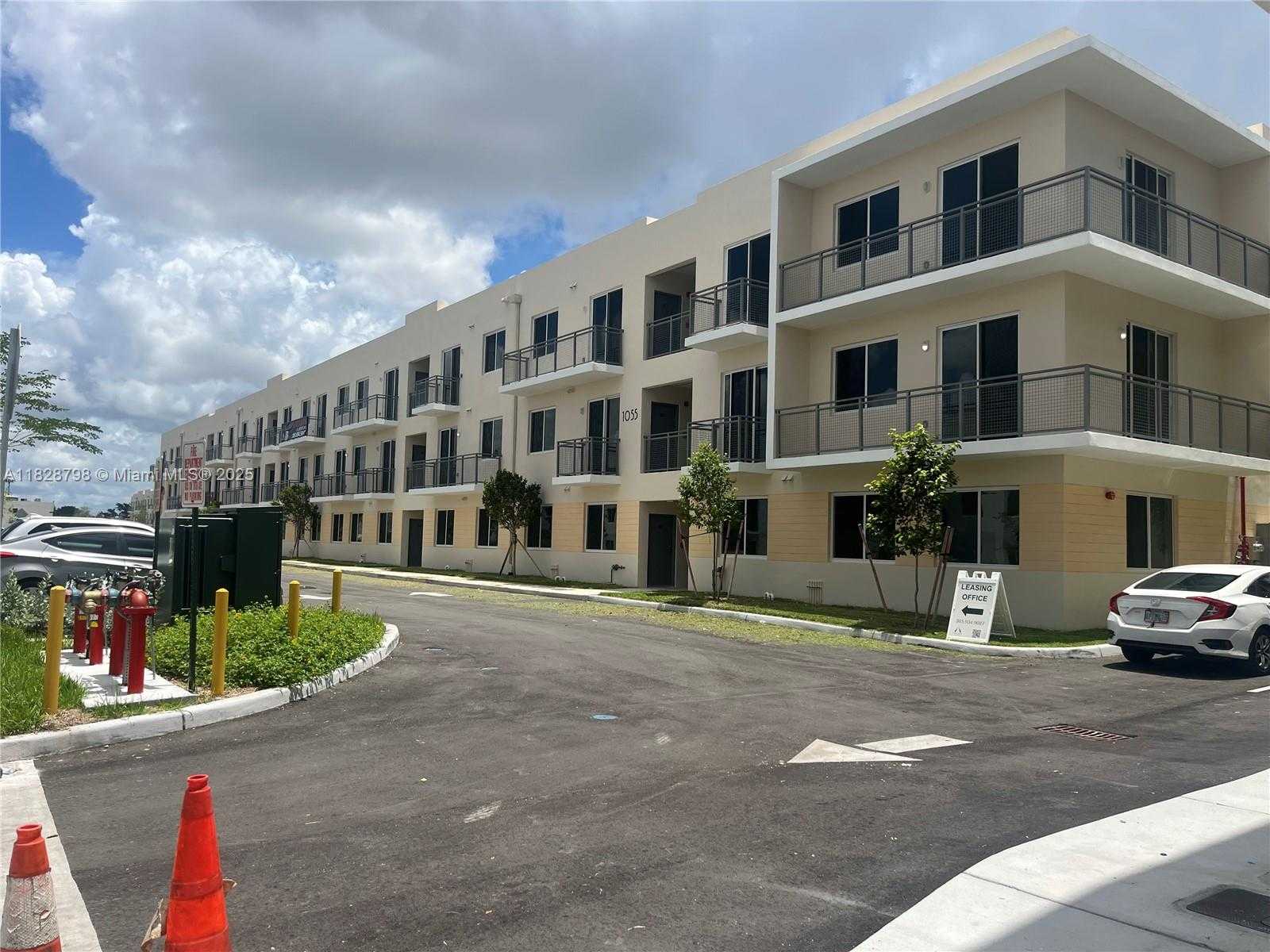 Small Image of 1105 SOUTH WEST 70TH AVE #102, Miami Number 11
