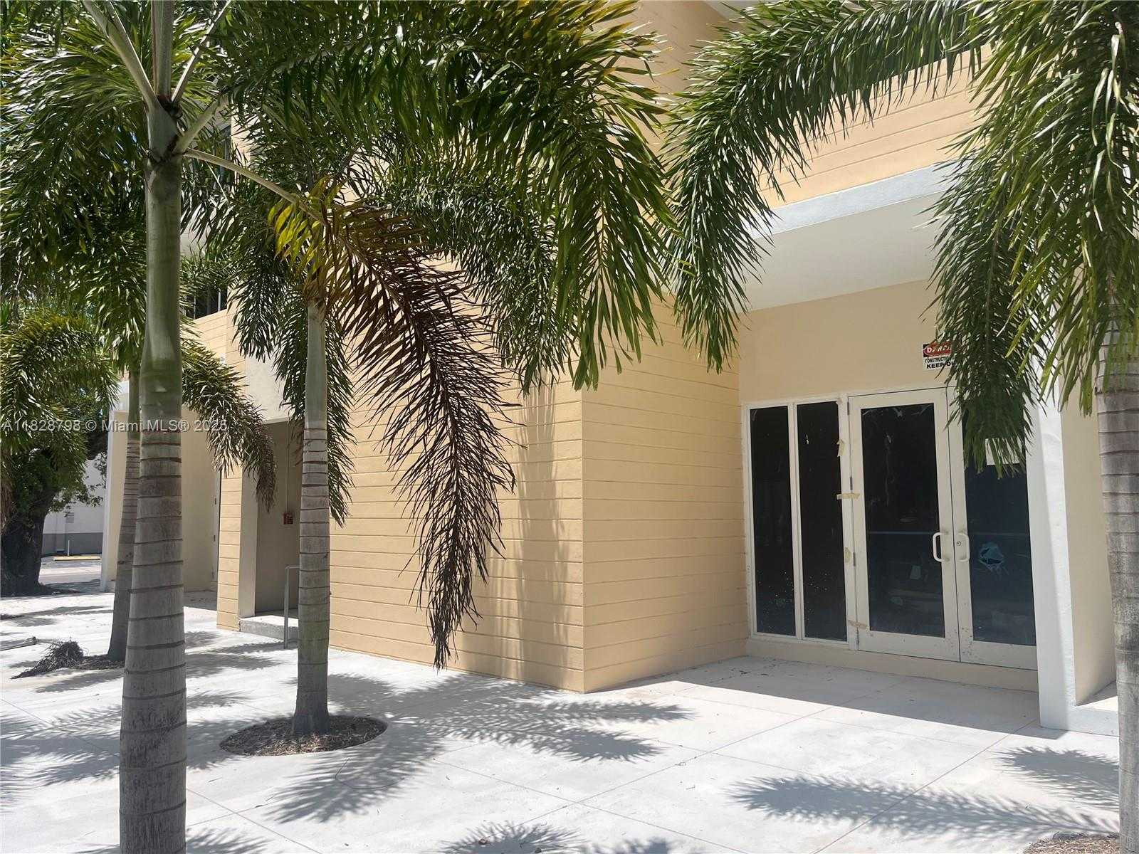 Small Image of 1105 SOUTH WEST 70TH AVE #102, Miami Number 3