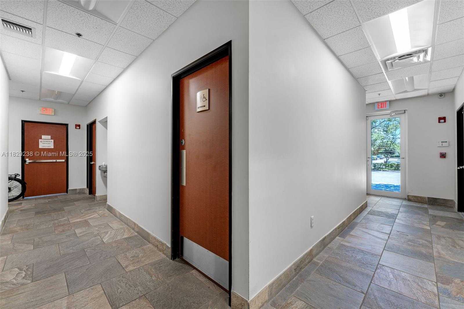 Small Image of 6850 LYONS TECHNOLOGY CIR, Coconut Creek Number 2