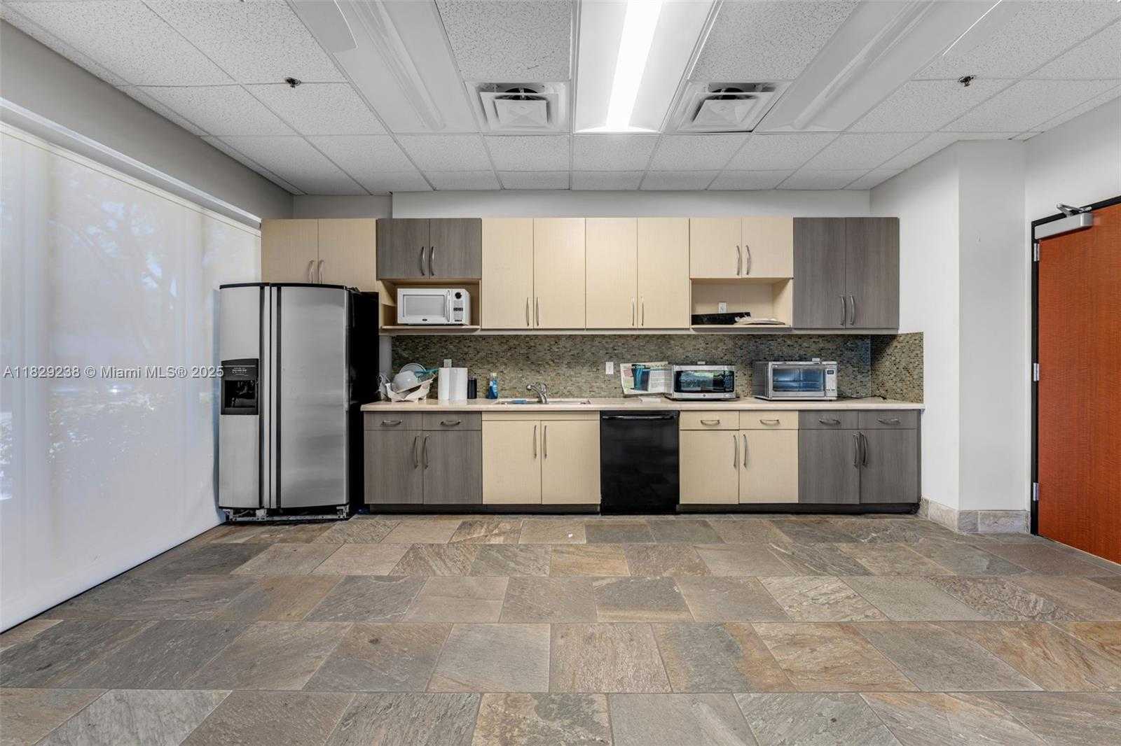 Small Image of 6850 LYONS TECHNOLOGY CIR, Coconut Creek Number 3