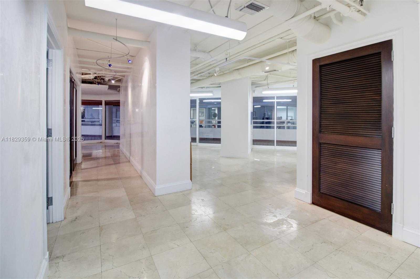 Small Image of 2801 FLORIDA AVE #L, Miami Number 12