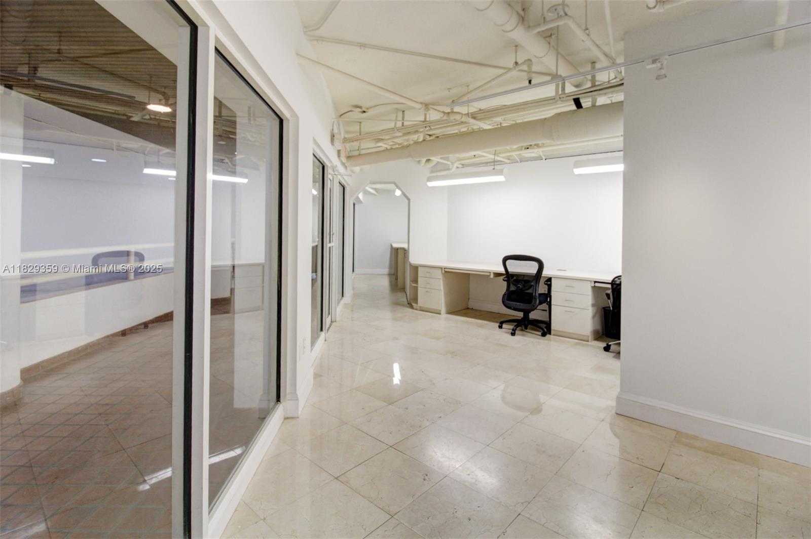 Small Image of 2801 FLORIDA AVE #L, Miami Number 13