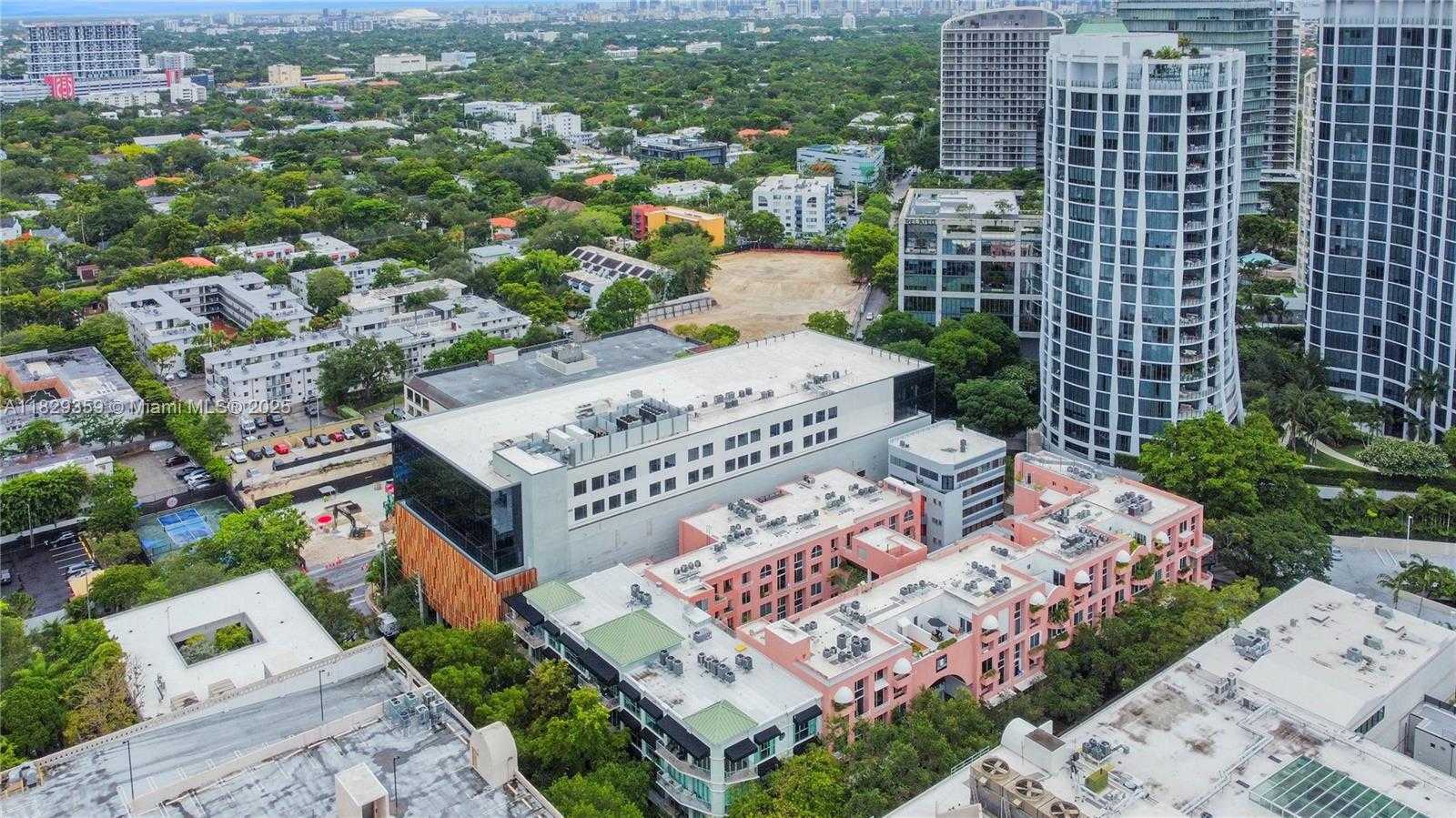 Small Image of 2801 FLORIDA AVE #L, Miami Number 18
