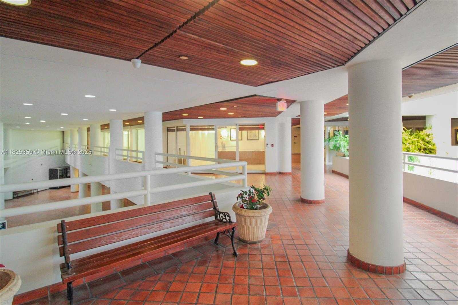 Small Image of 2801 FLORIDA AVE #L, Miami Number 2