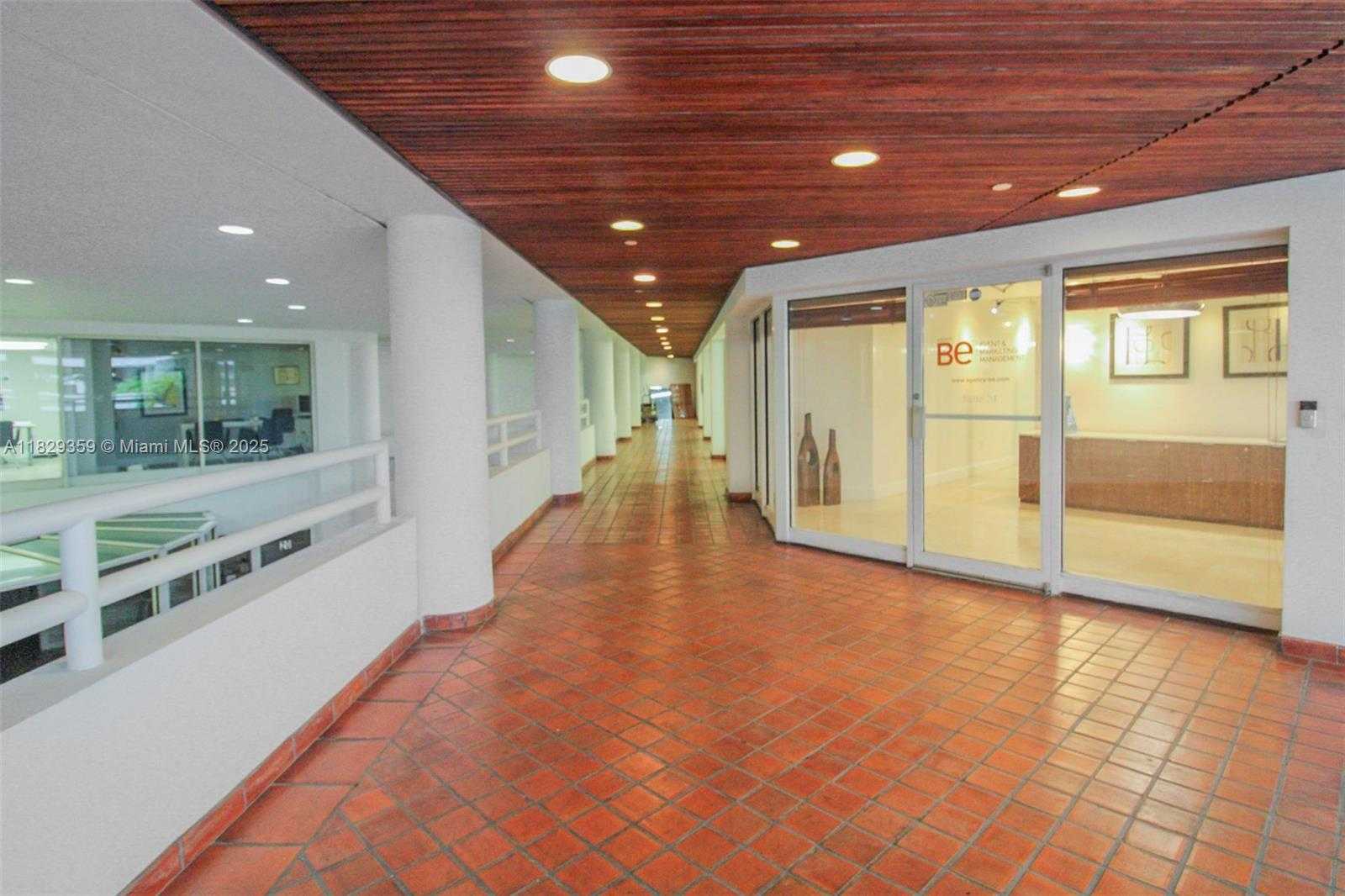 Small Image of 2801 FLORIDA AVE #L, Miami Number 3
