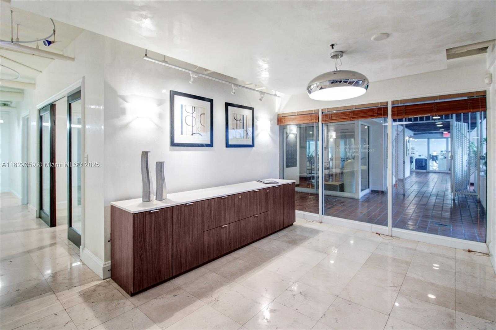Small Image of 2801 FLORIDA AVE #L, Miami Number 4