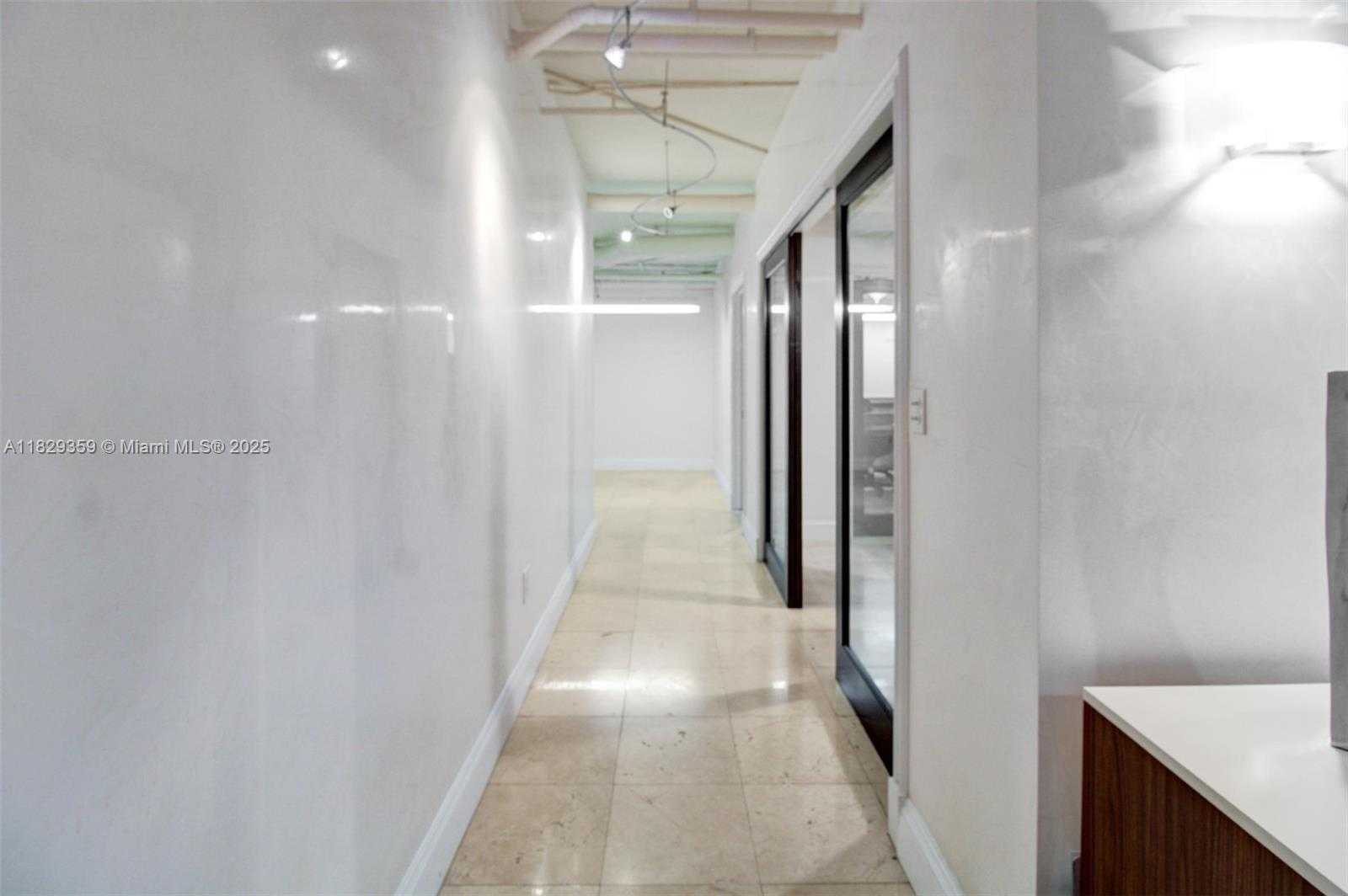 Small Image of 2801 FLORIDA AVE #L, Miami Number 6