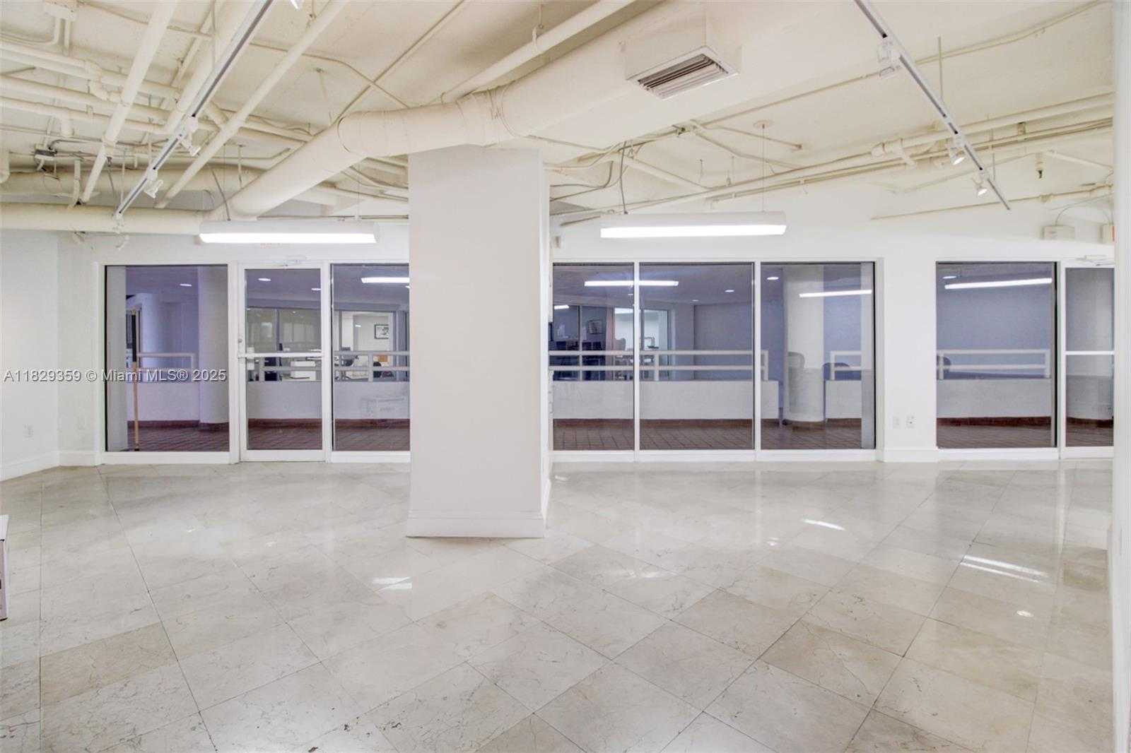 Small Image of 2801 FLORIDA AVE #L, Miami Number 9