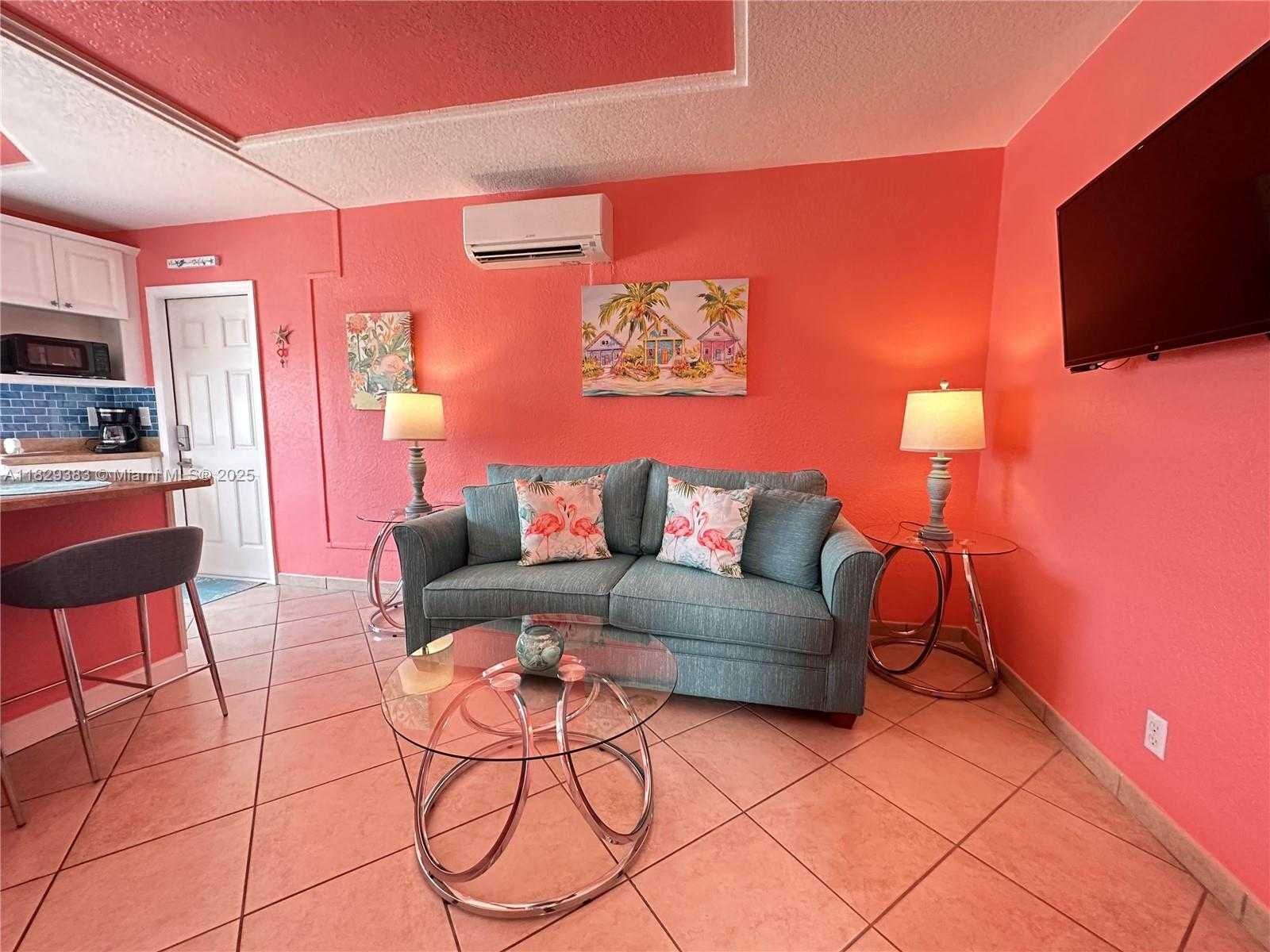Small Image of 3401 NORTH EAST 10TH ST, Pompano Beach Number 13