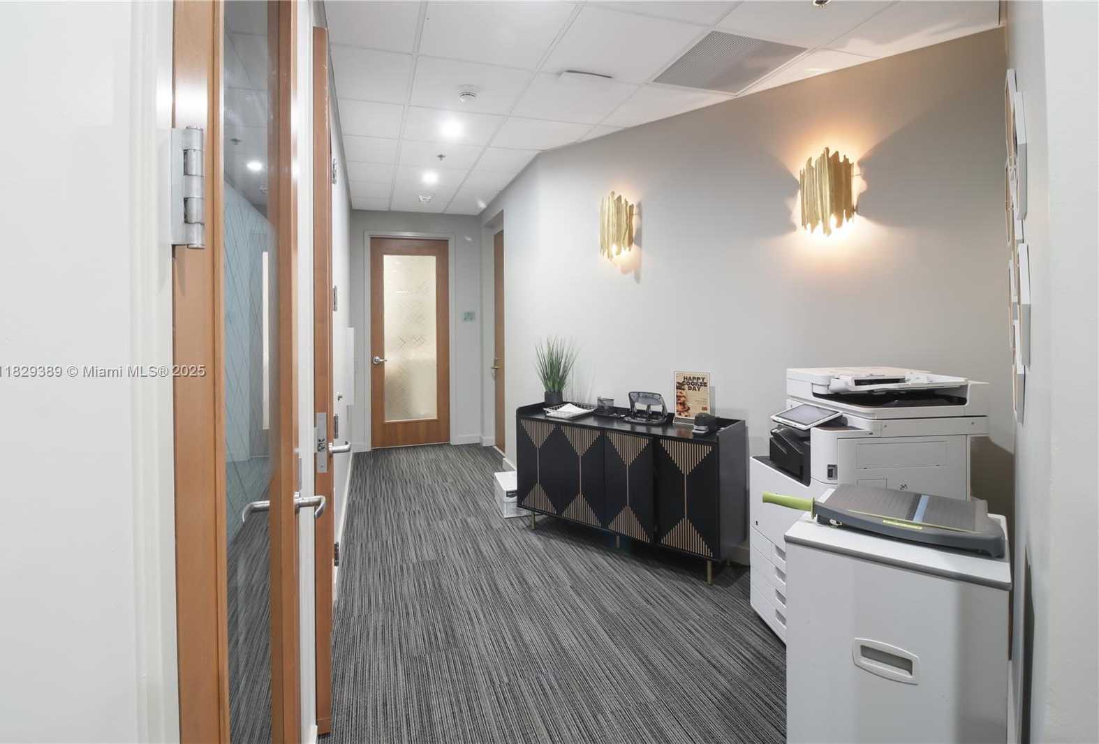 Small Image of 121 ALHAMBRA CIR #1000, Coral Gables Number 33