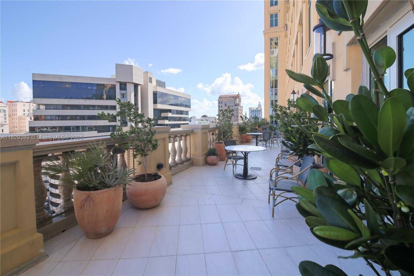 Small Image of 121 ALHAMBRA CIR #1000, Coral Gables Number 36
