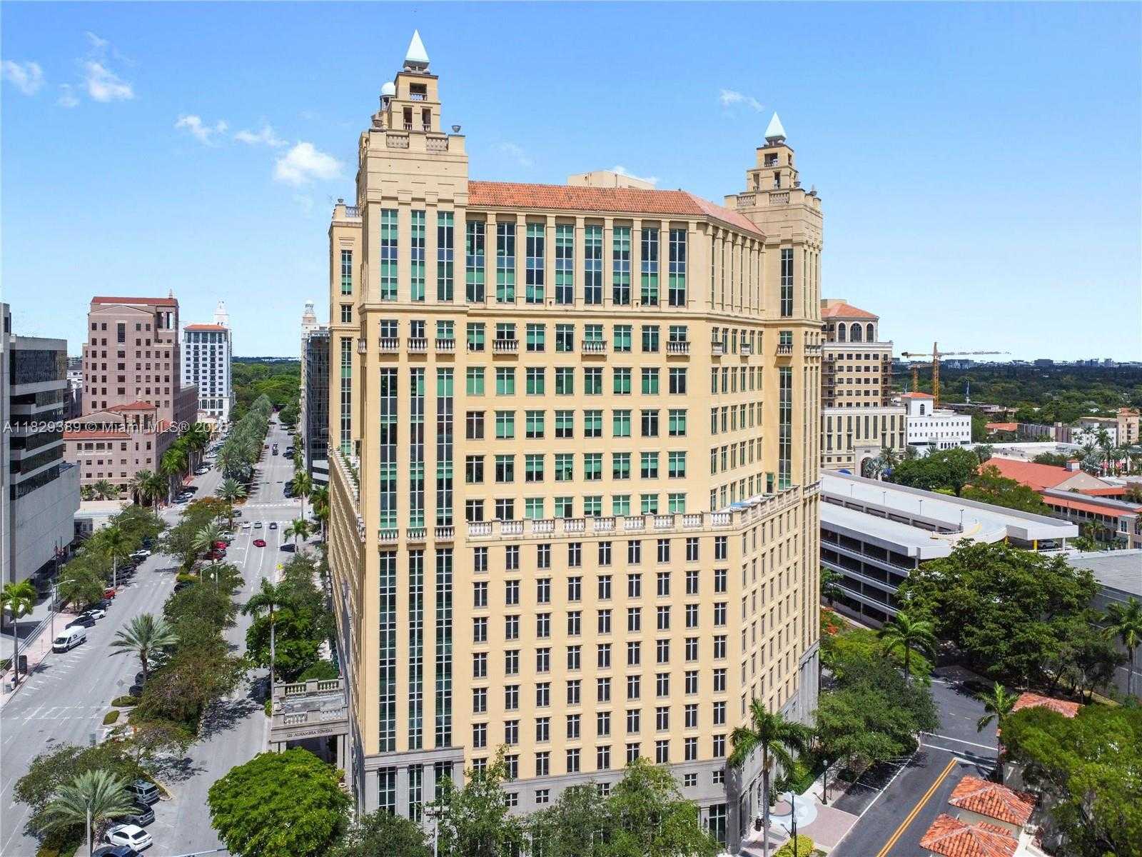 Small Image of 121 ALHAMBRA CIR #1000, Coral Gables Number 4