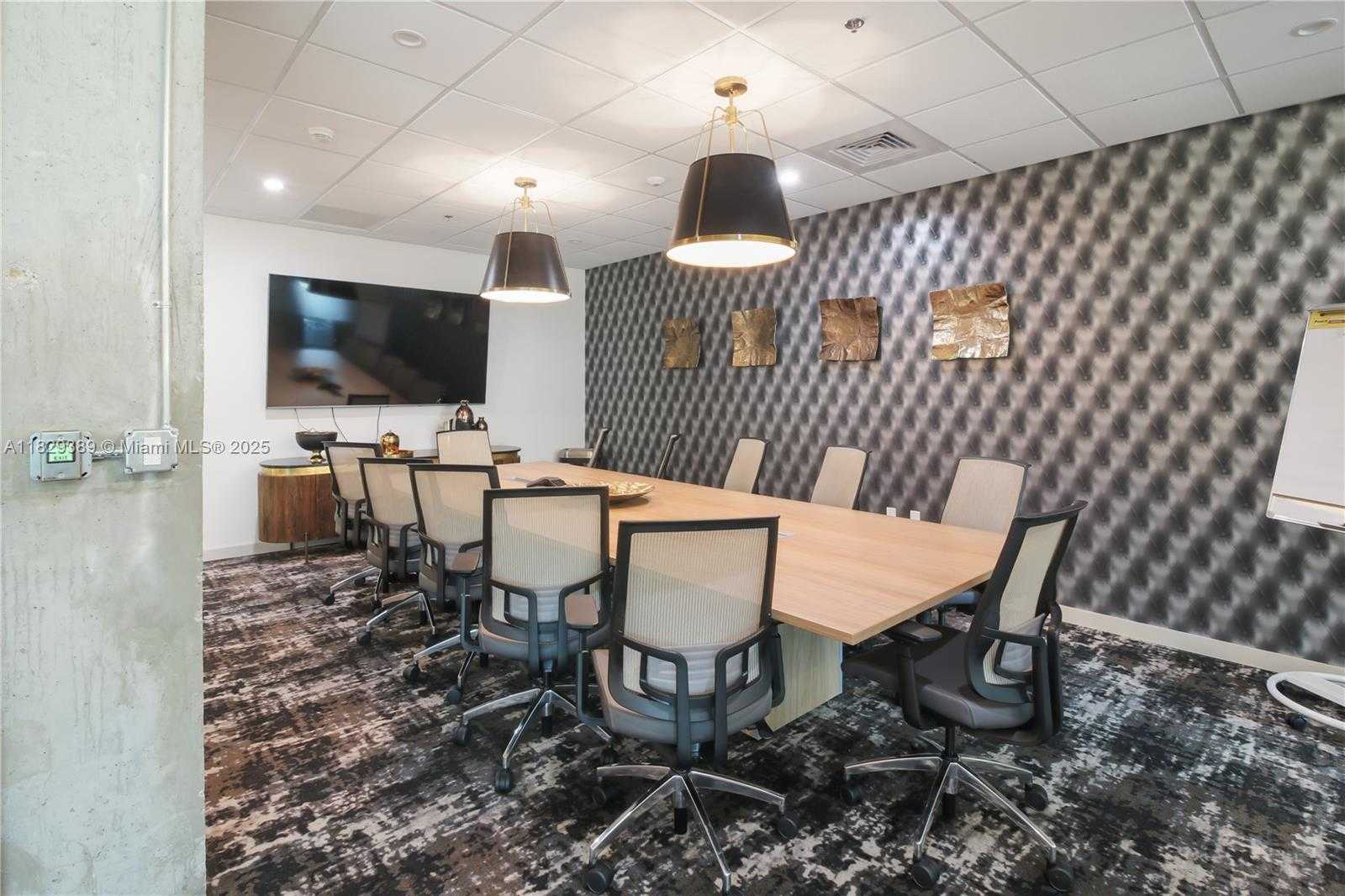 Small Image of 121 ALHAMBRA CIR #1000, Coral Gables Number 9