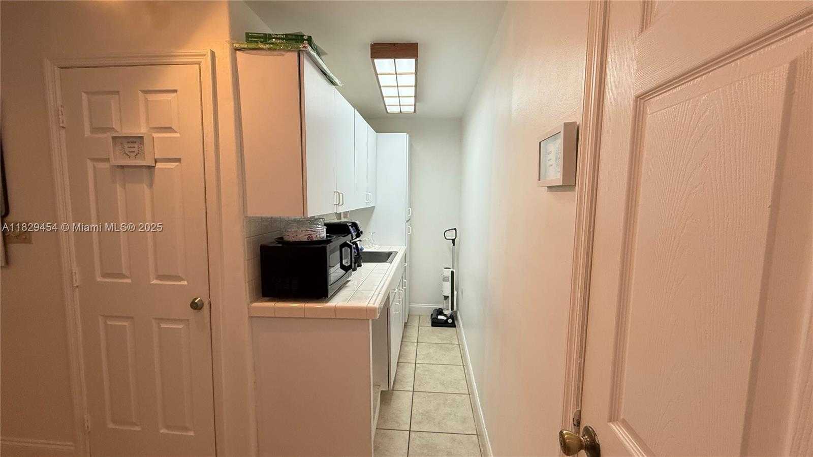 Small Image of 1651 WEST 37TH ST #402, Hialeah Number 14