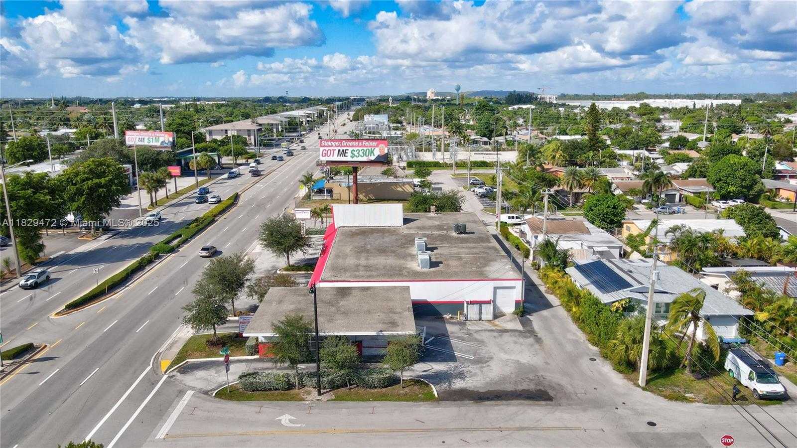 Small Image of 1631 EAST SAMPLE RD, Pompano Beach Number 5