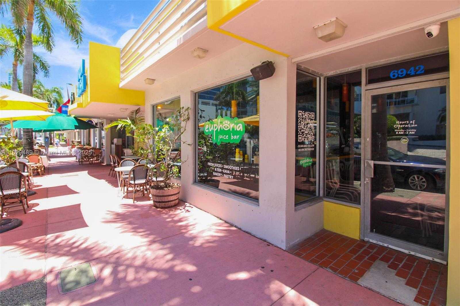 Small Image of 6930 COLLINS AVE #Co Working Office, Miami Beach Number 12