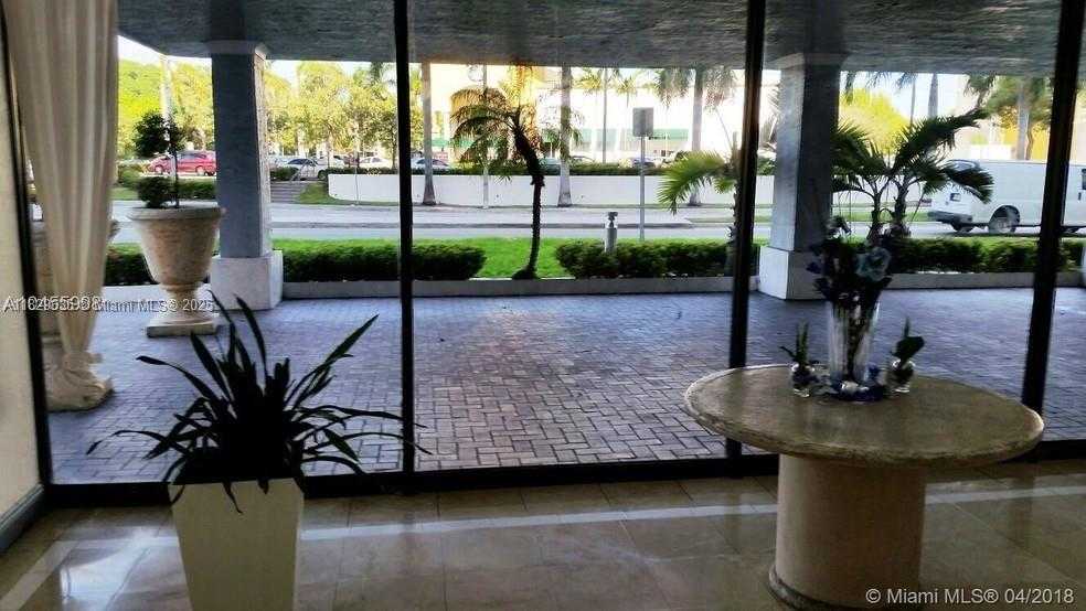 Small Image of 13499 BISCAYNE BLVD #CU202, North Miami Number 14