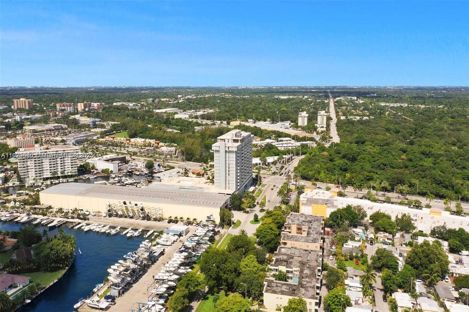 Small Image of 13499 BISCAYNE BLVD #CU202, North Miami Number 3