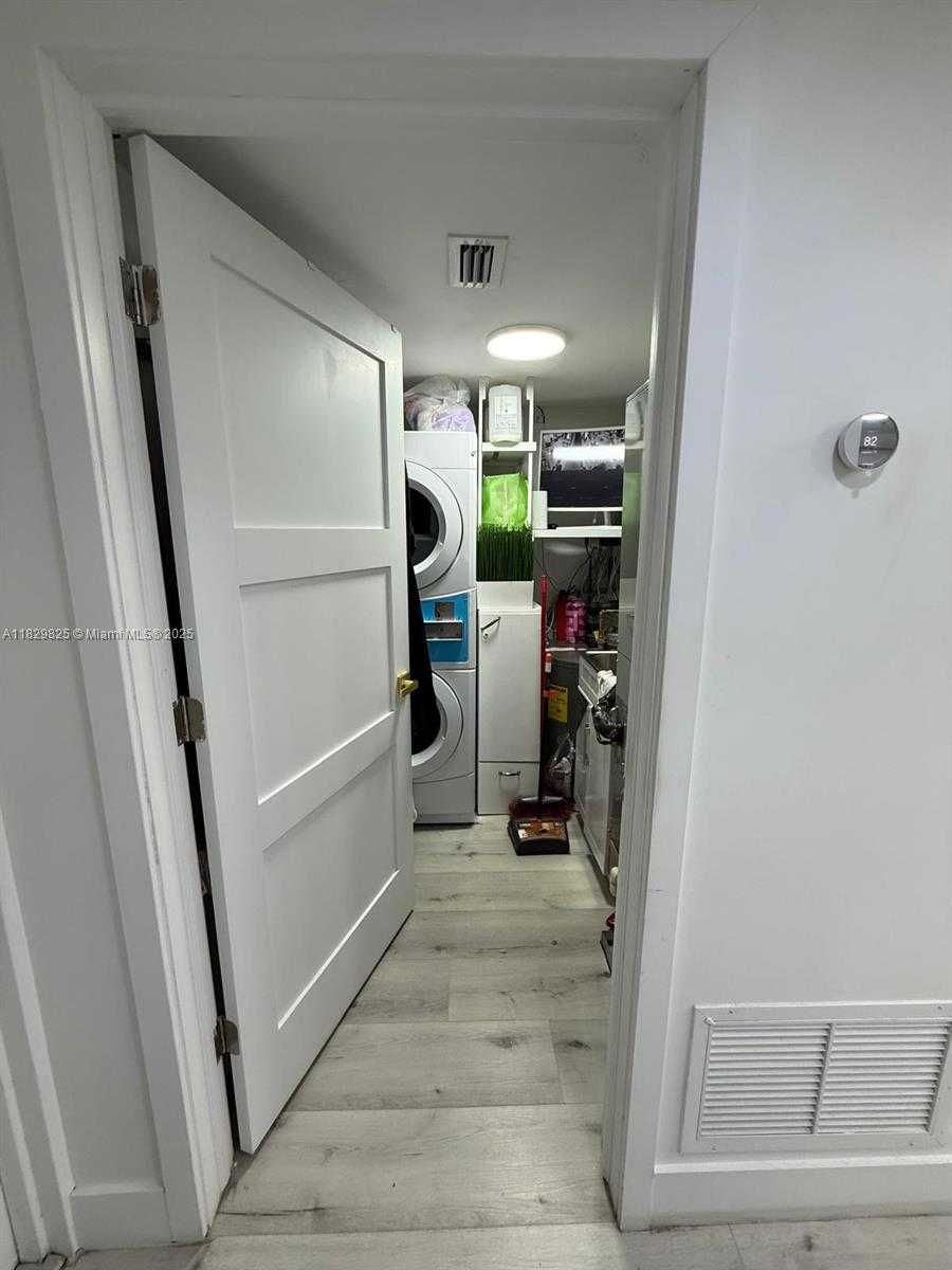 Small Image of 1470 NORTH WEST 107TH AVE #21T, Sweetwater Number 10