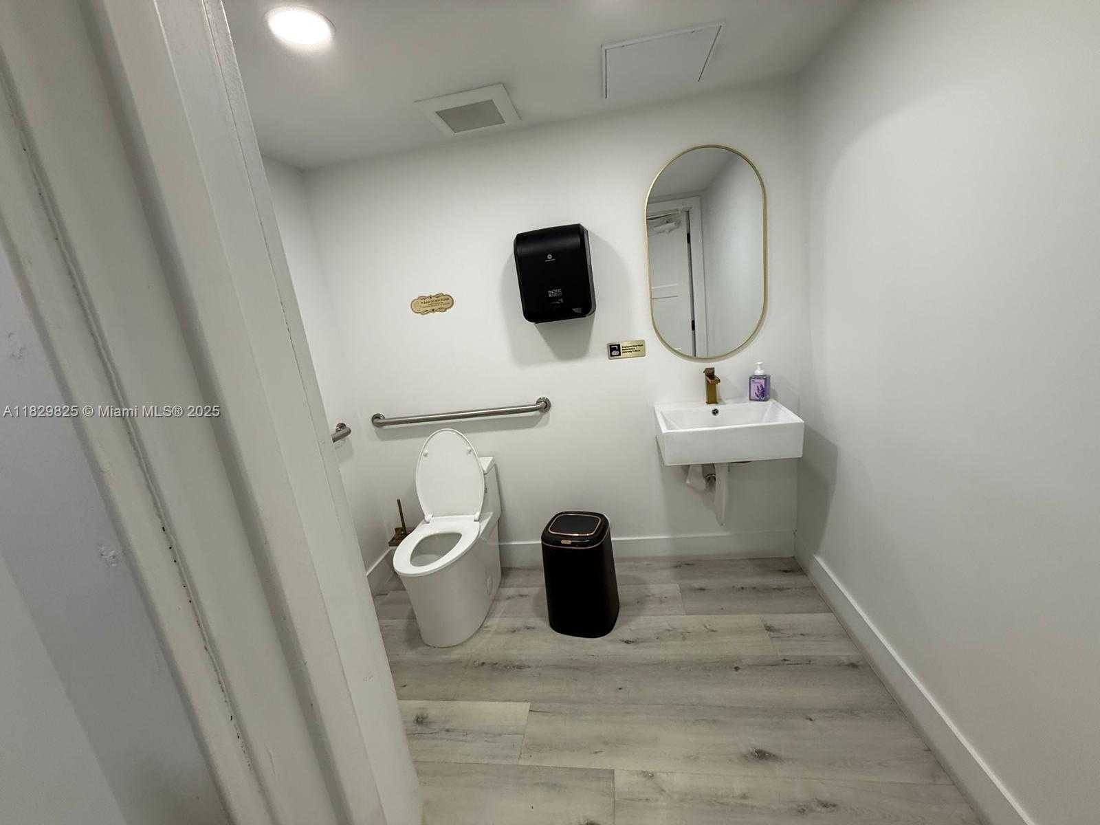 Small Image of 1470 NORTH WEST 107TH AVE #21T, Sweetwater Number 11
